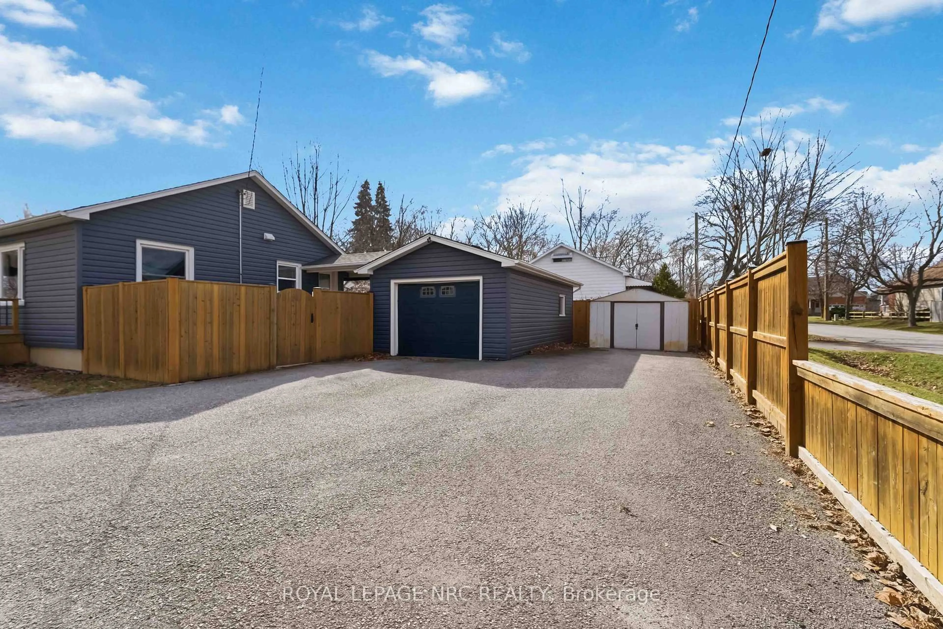 Unknown for 45 Shakespeare Ave, St. Catharines Ontario L2R 6M8