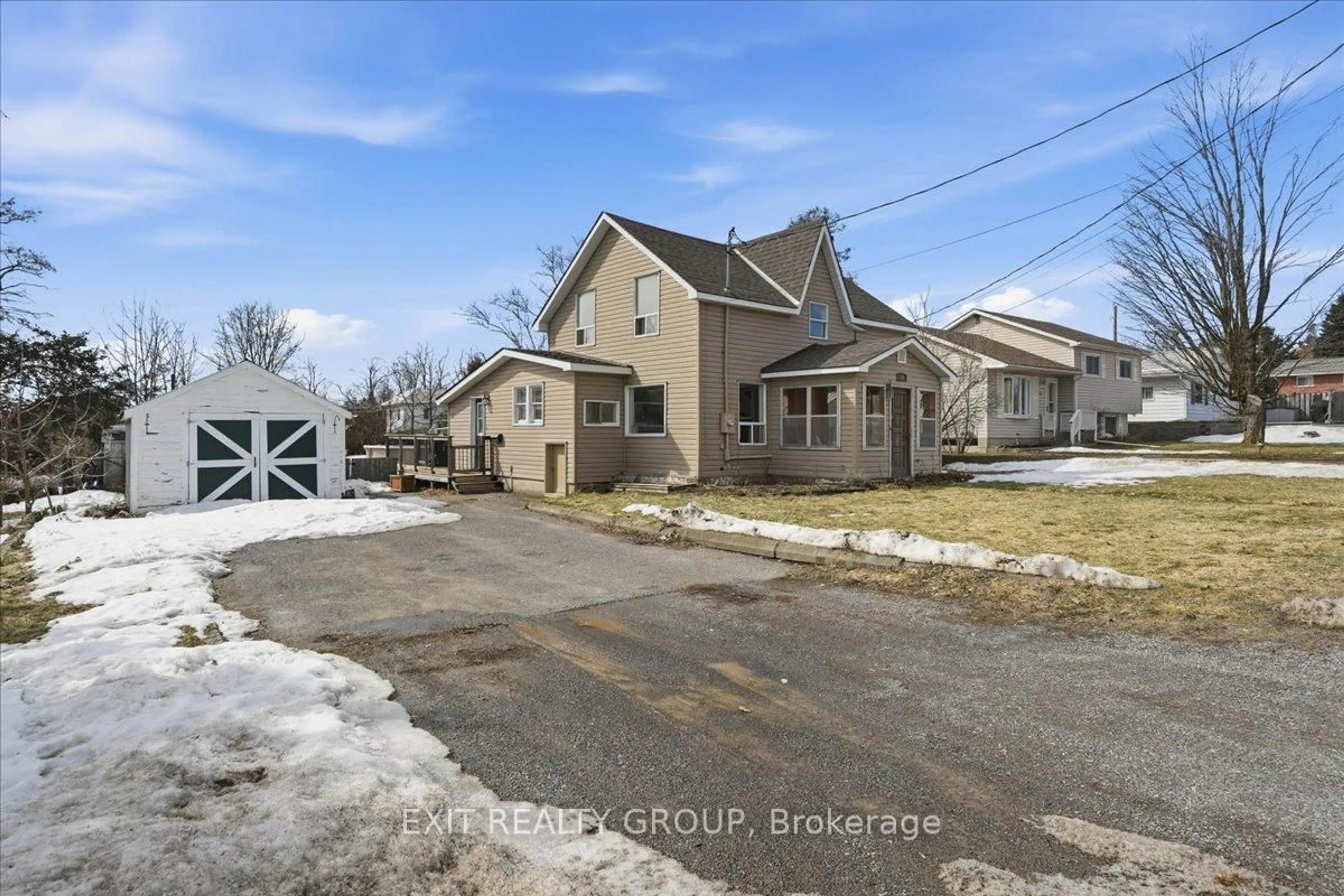 A pic from outside/outdoor area/front of a property/back of a property/a pic from drone, street for 23 Hayes St, Limoges Ontario K0K 2M0