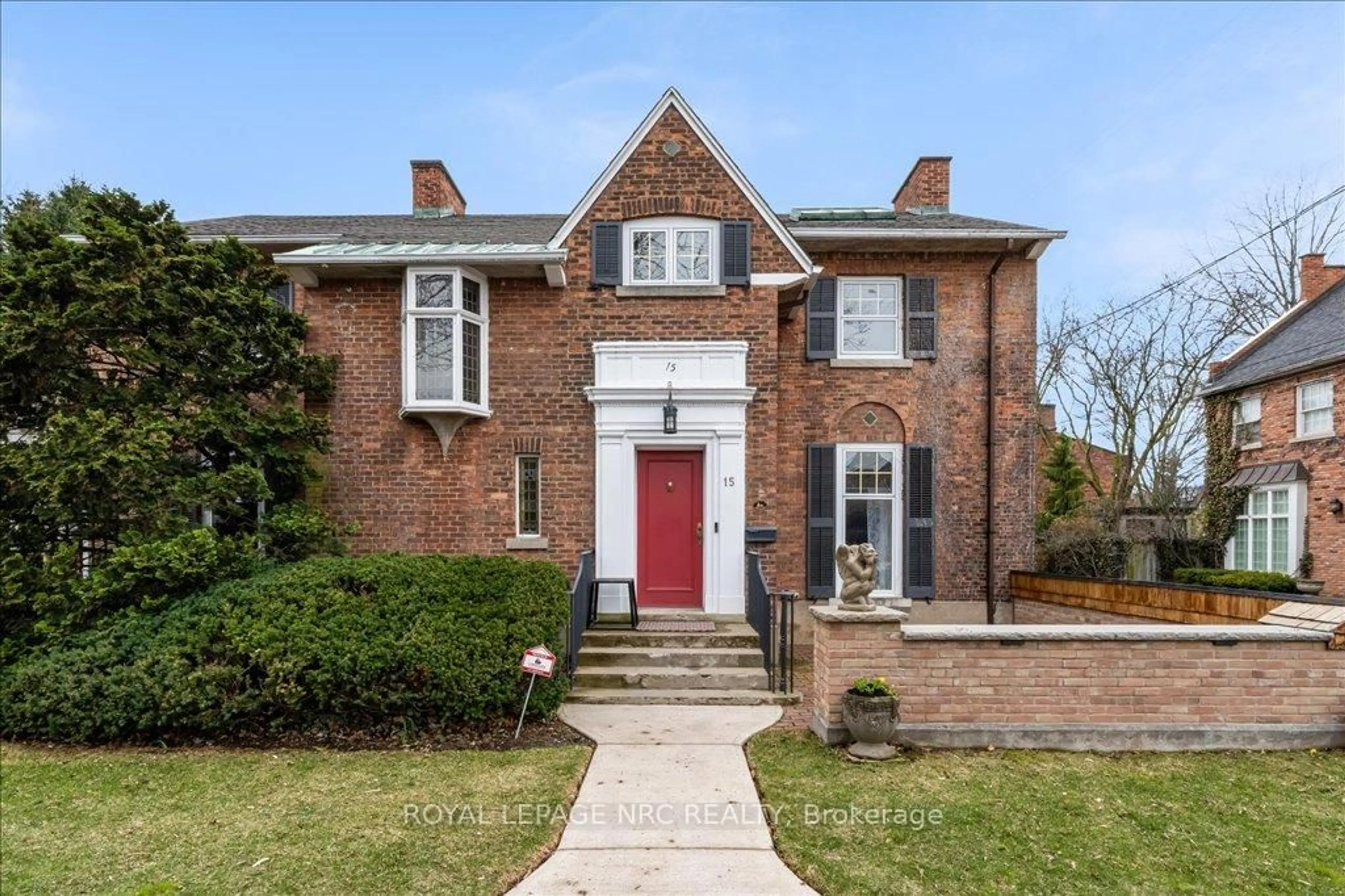 Home with brick exterior material, street for 15 Trafalgar St, St. Catharines Ontario L2R 3L9