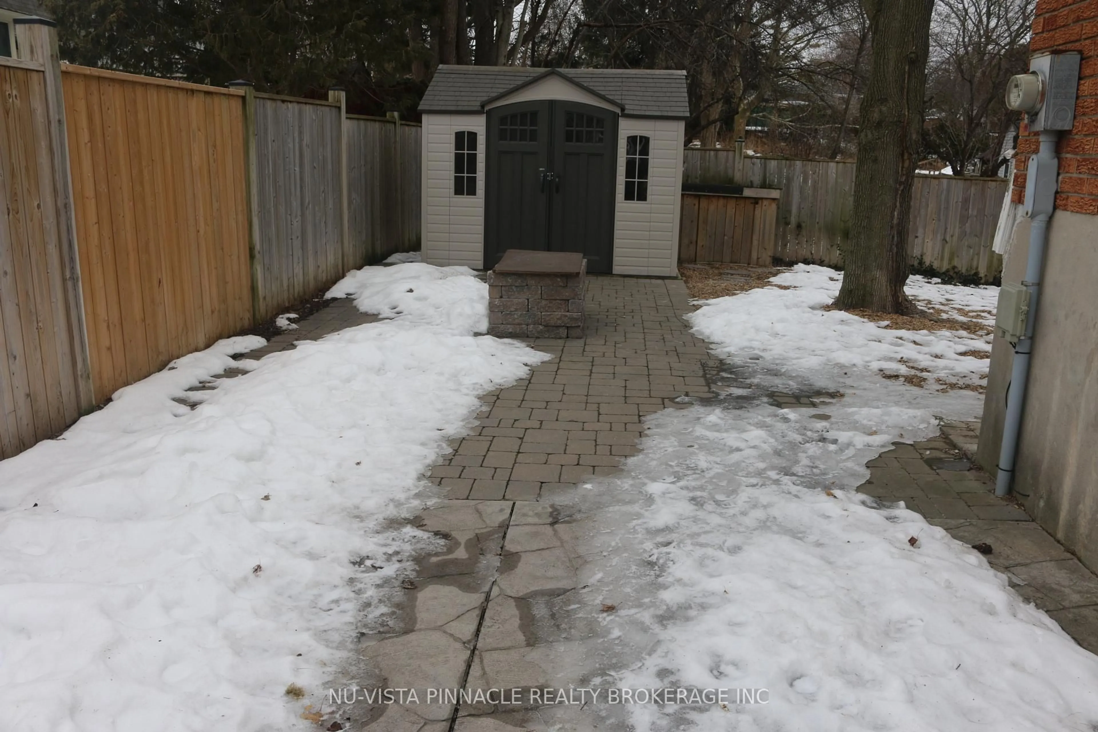 Shed for 456 Rippleton Rd, London North Ontario N6G 1M5