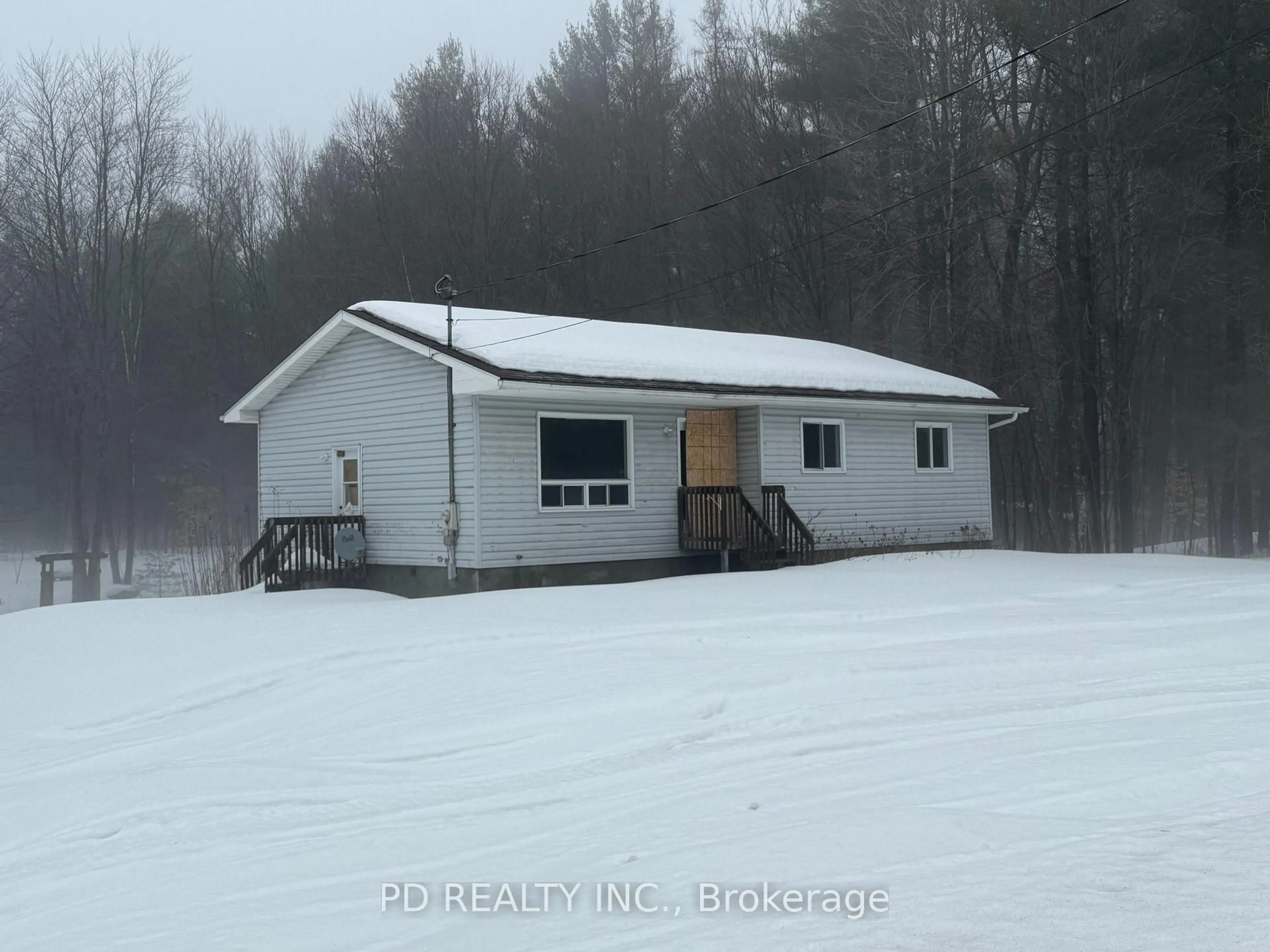 Shed for 161 Glastonbury Rd, Addington Highlands Ontario K0H 2G0