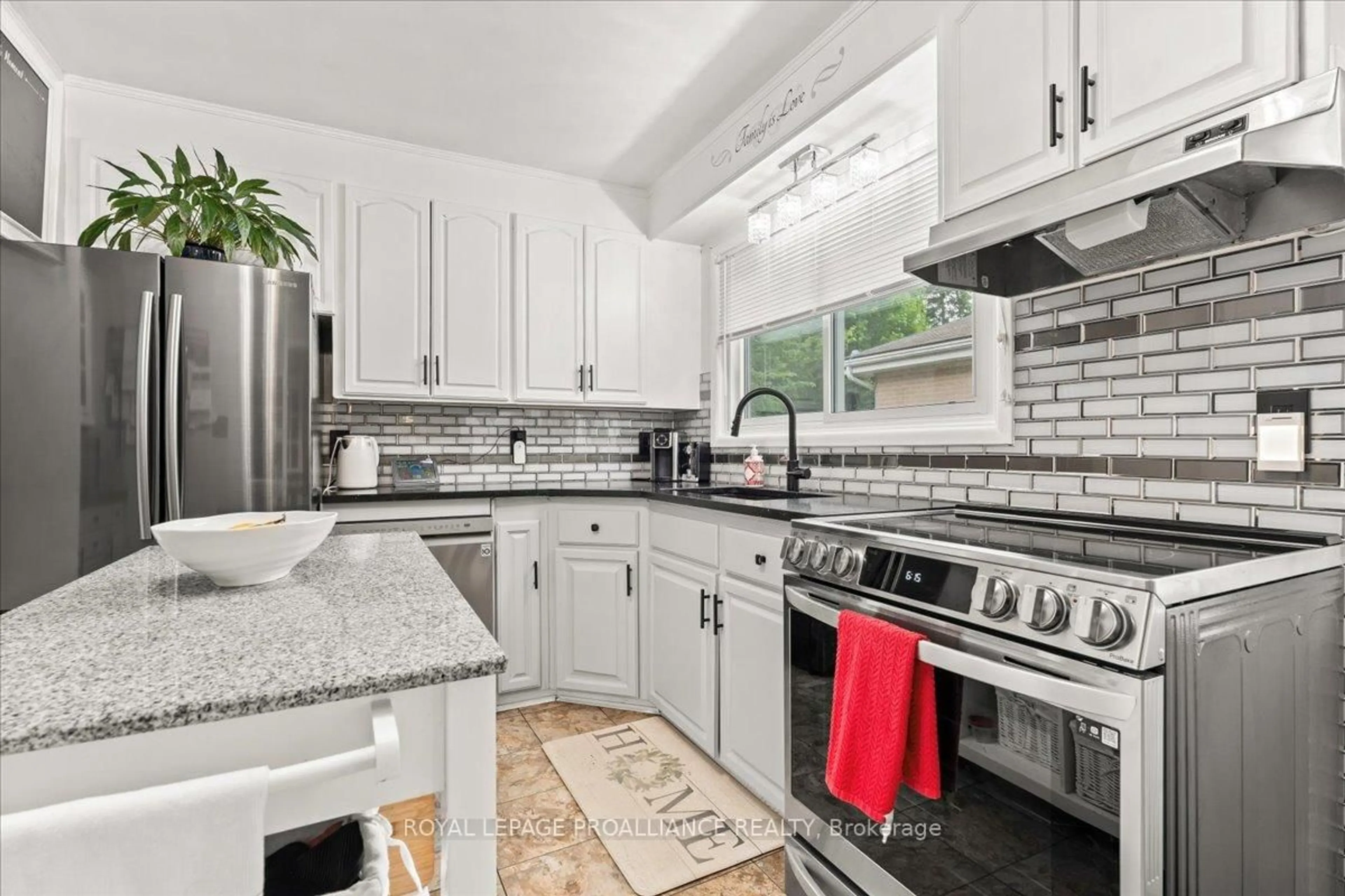 Open concept kitchen, ceramic/tile floor for 23 Alfred Dr, Belleville Ontario K8N 4M6