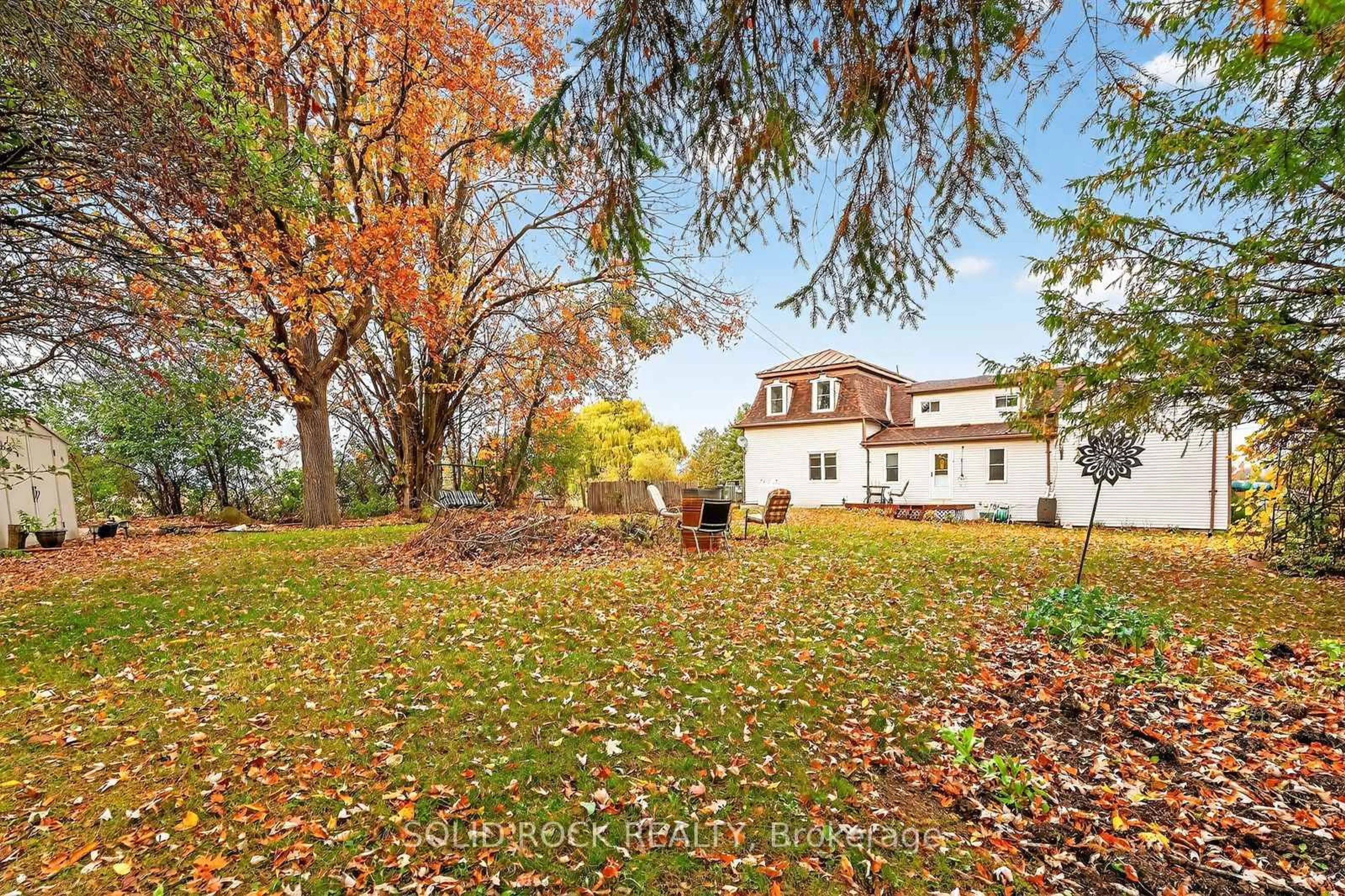 A pic from outside/outdoor area/front of a property/back of a property/a pic from drone, street for 1262 Rodney Lane, North Dundas Ontario K0C 2K0
