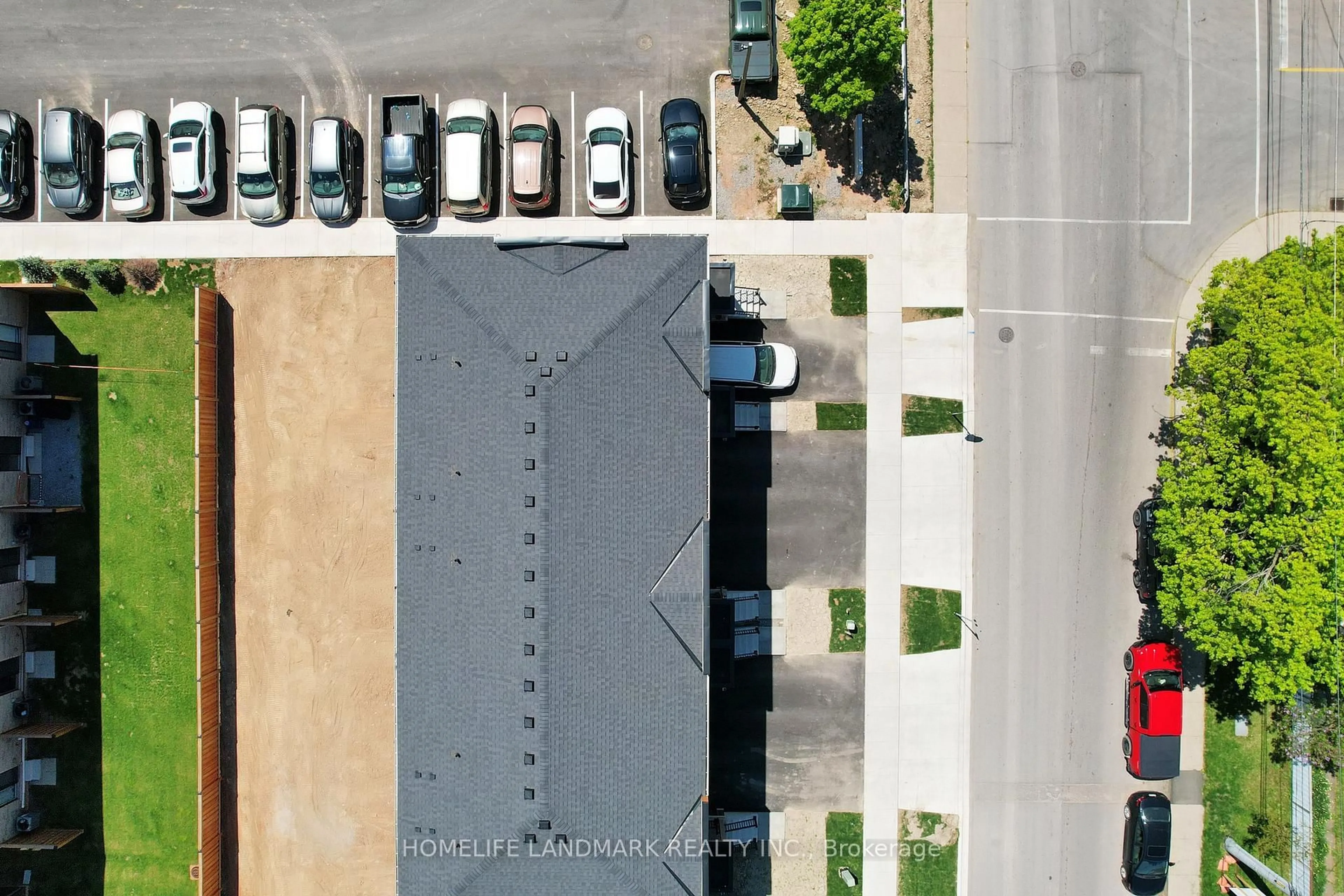 Parking for 2 Reid Ave, Hamilton Ontario L8H 0B5