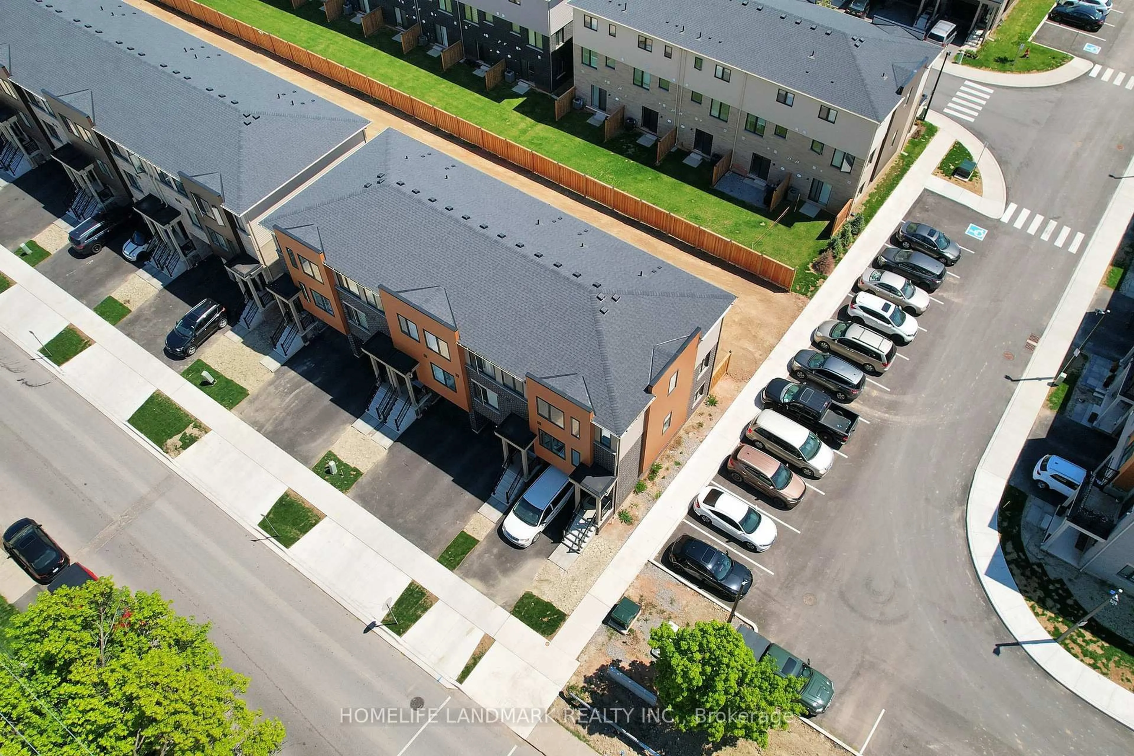 A pic from outside/outdoor area/front of a property/back of a property/a pic from drone, street for 2 Reid Ave, Hamilton Ontario L8H 0B5