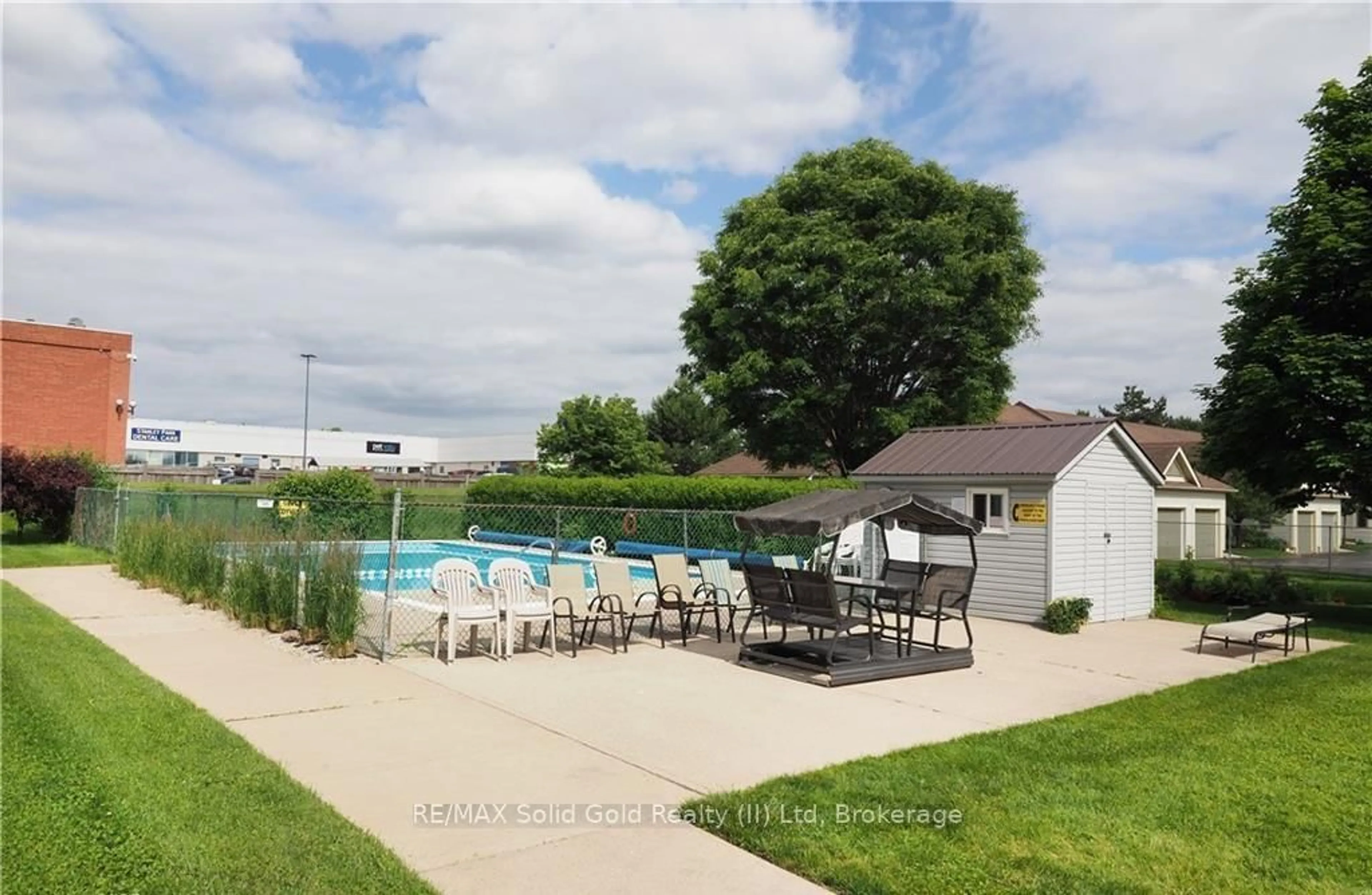 Pool for 24 Midland Dr #507, Kitchener Ontario N2A 2A8
