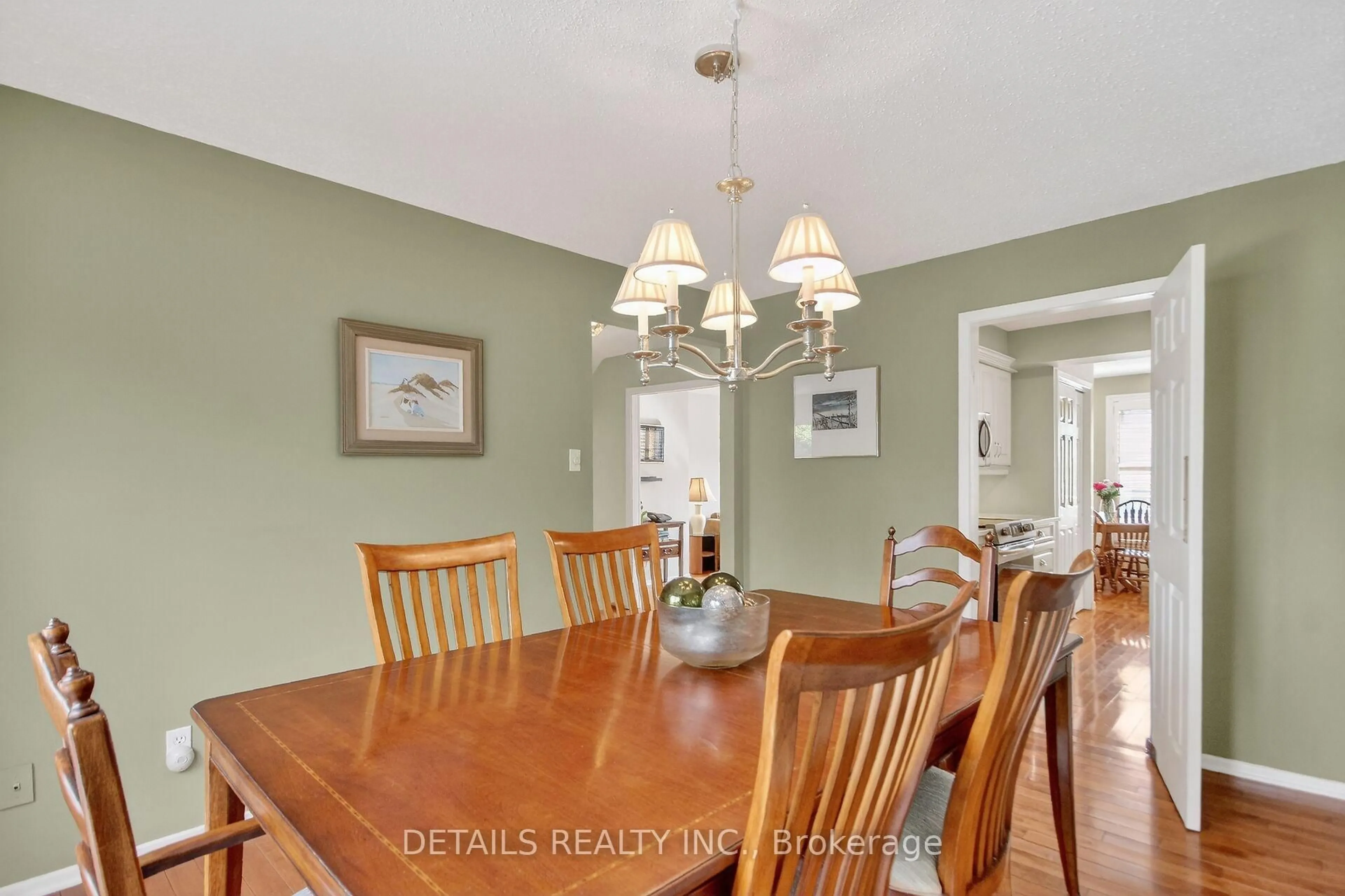 Dining room, unknown for 37 Gillespie Cres, Ottawa Ontario K1V 0C1