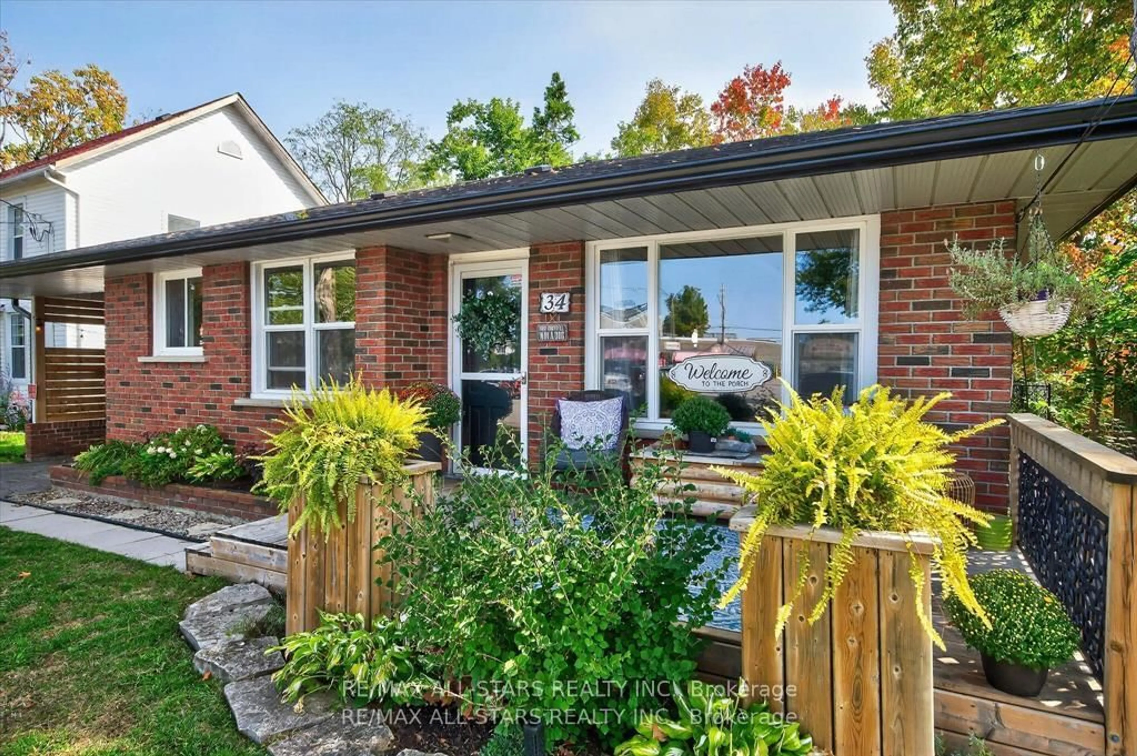 Home with brick exterior material, street for 34 WILLIAM St, Kawartha Lakes Ontario K0M 1A0