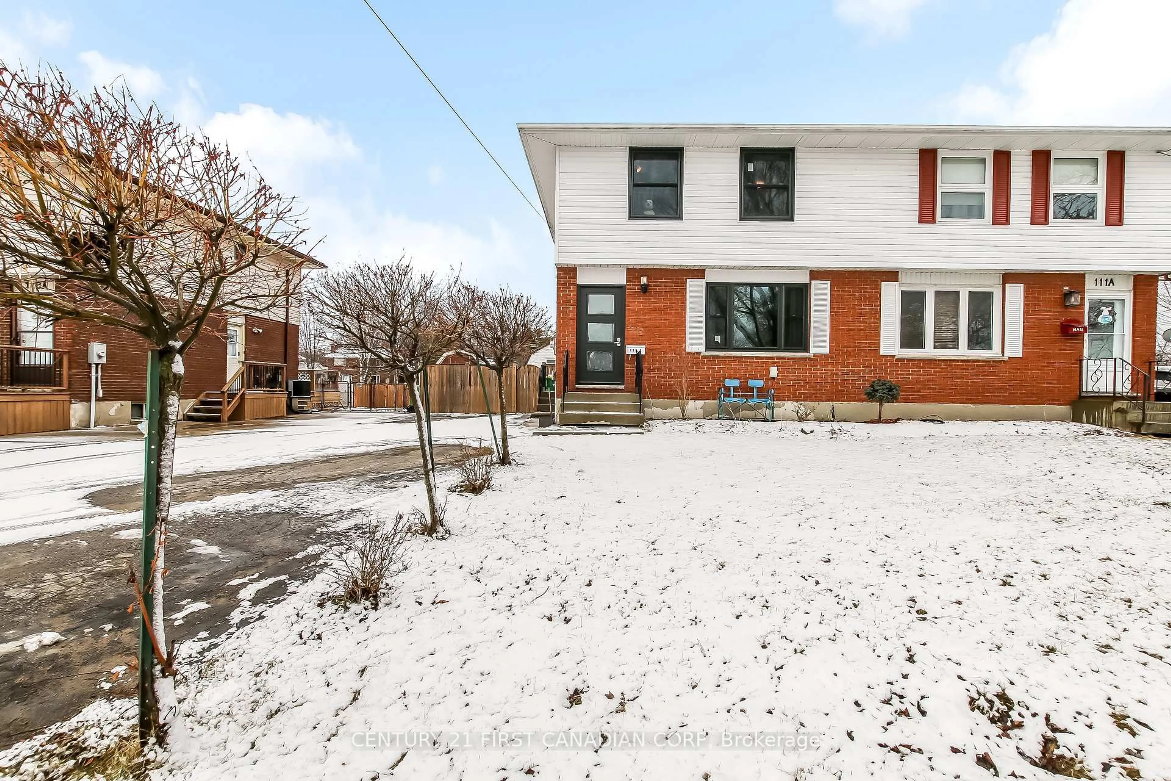 Unknown for 111B Symes St, Southwest Middlesex Ontario N0L 1M0