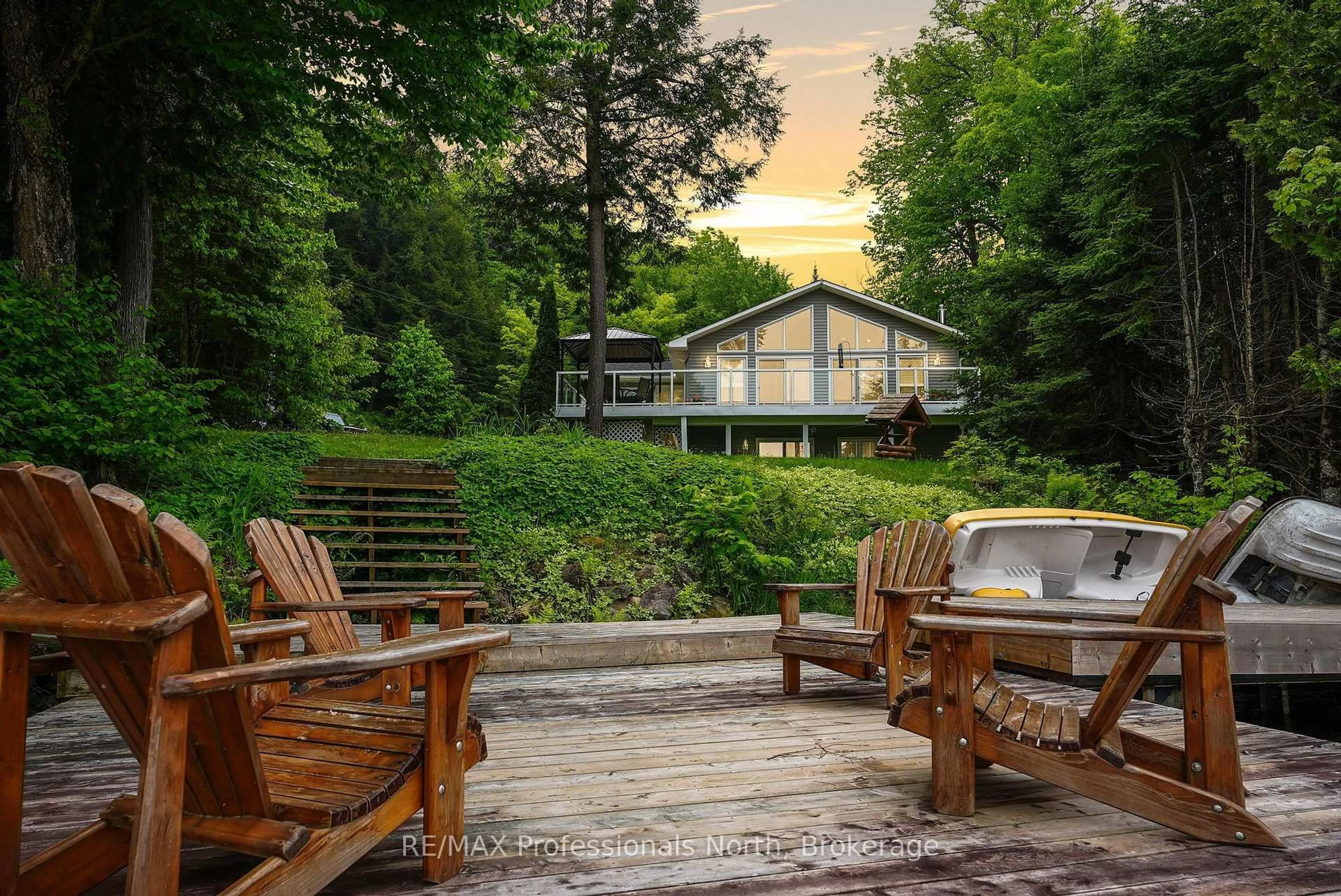 Patio, water/lake/river/ocean view for 1093 Comak Cres, Algonquin Highlands Ontario K0M 1S0