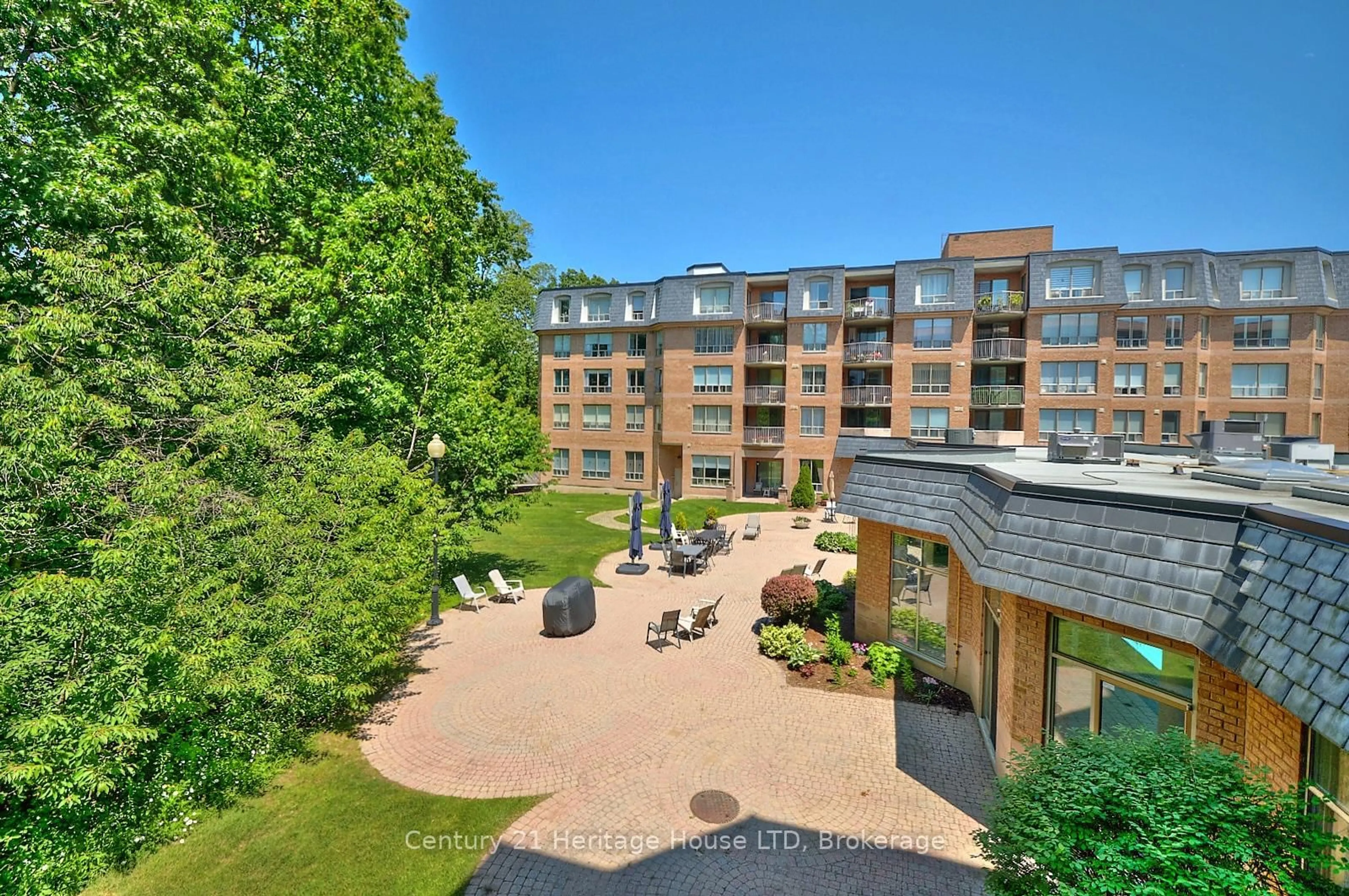 A pic from outside/outdoor area/front of a property/back of a property/a pic from drone, city buildings view from balcony for 8111 Forest Glen Dr #317, Niagara Falls Ontario L2H 2Y7