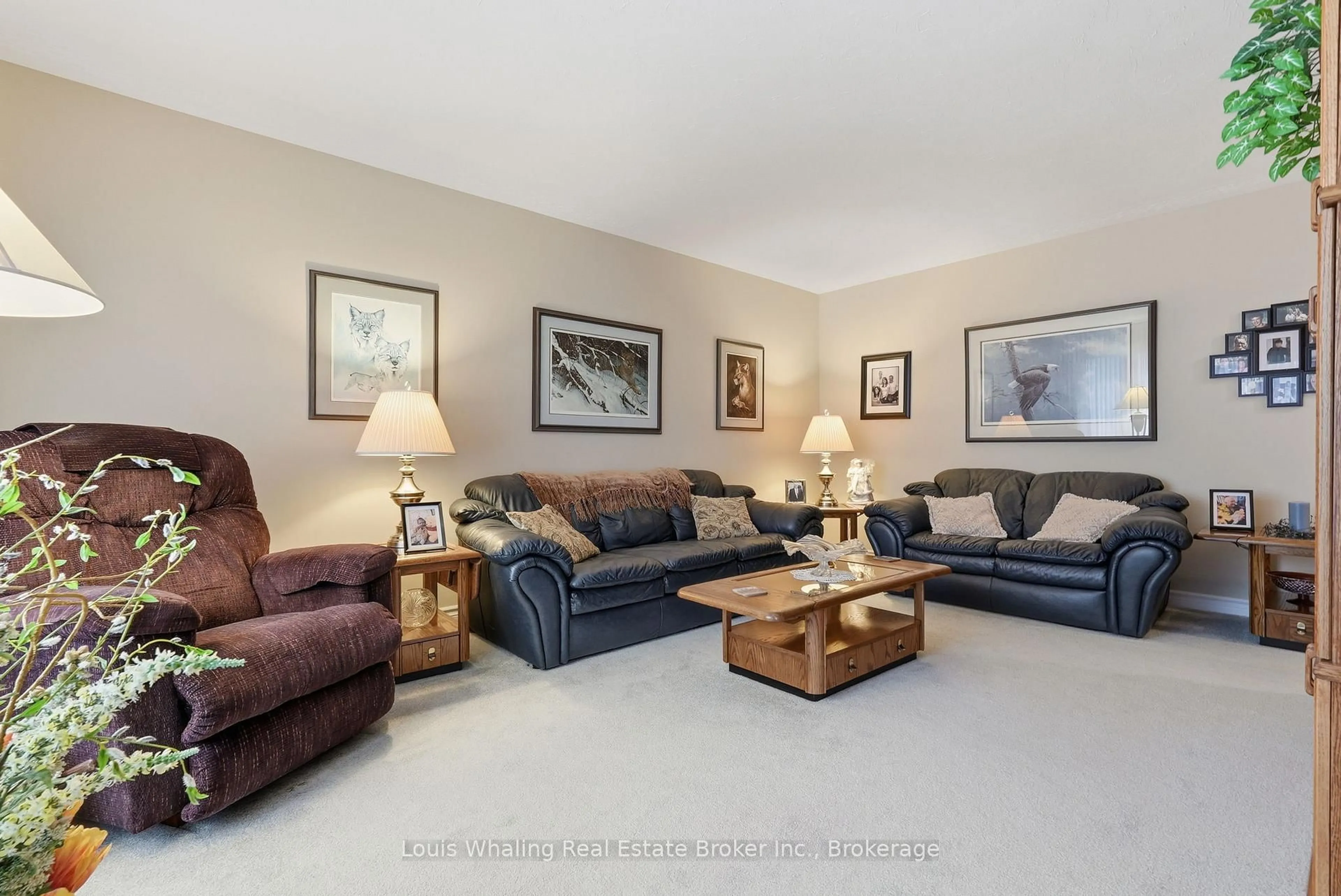 Living room with furniture, unknown for 711 21st A Ave, Hanover Ontario N4N 3M2