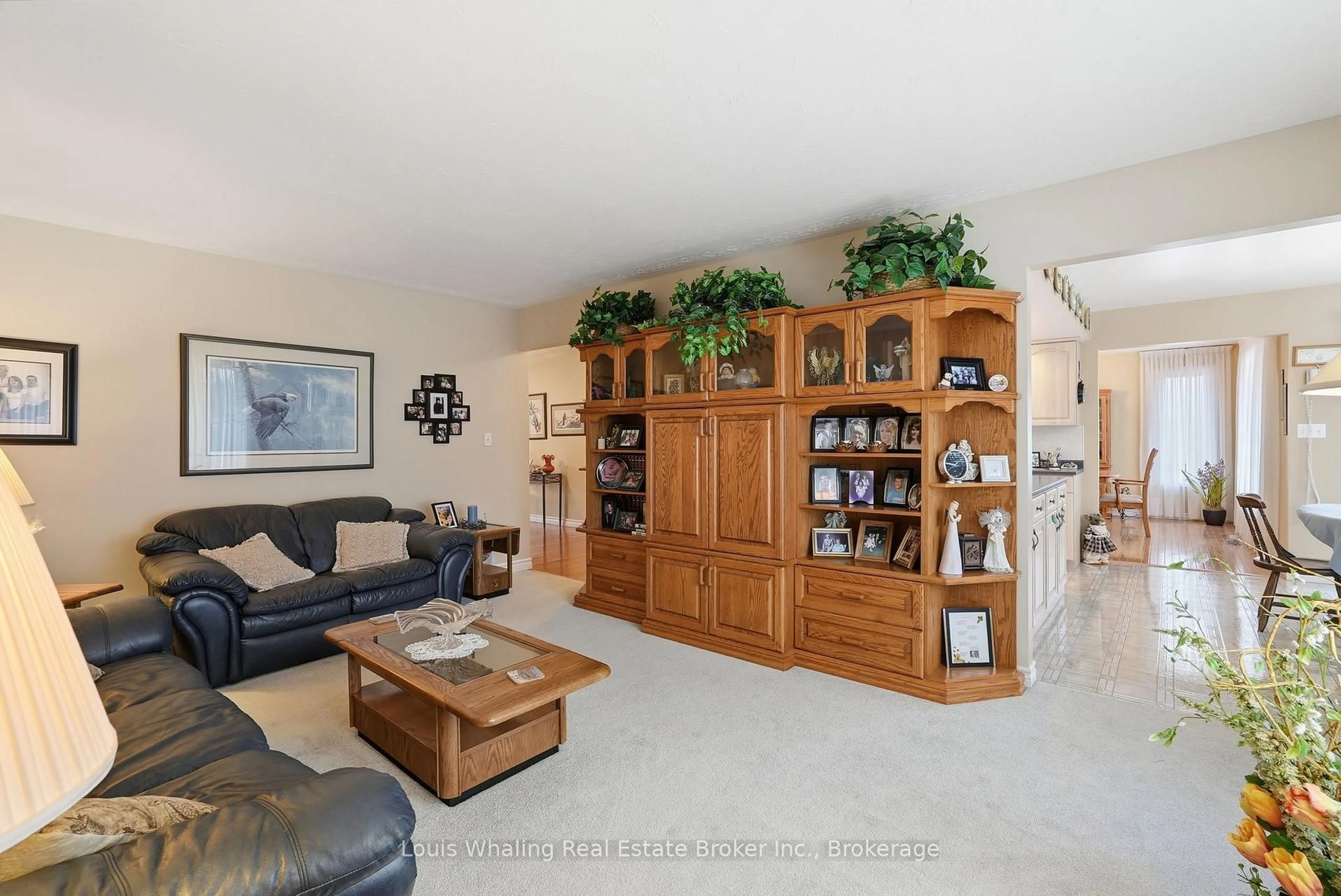 Living room with furniture, unknown for 711 21st A Ave, Hanover Ontario N4N 3M2