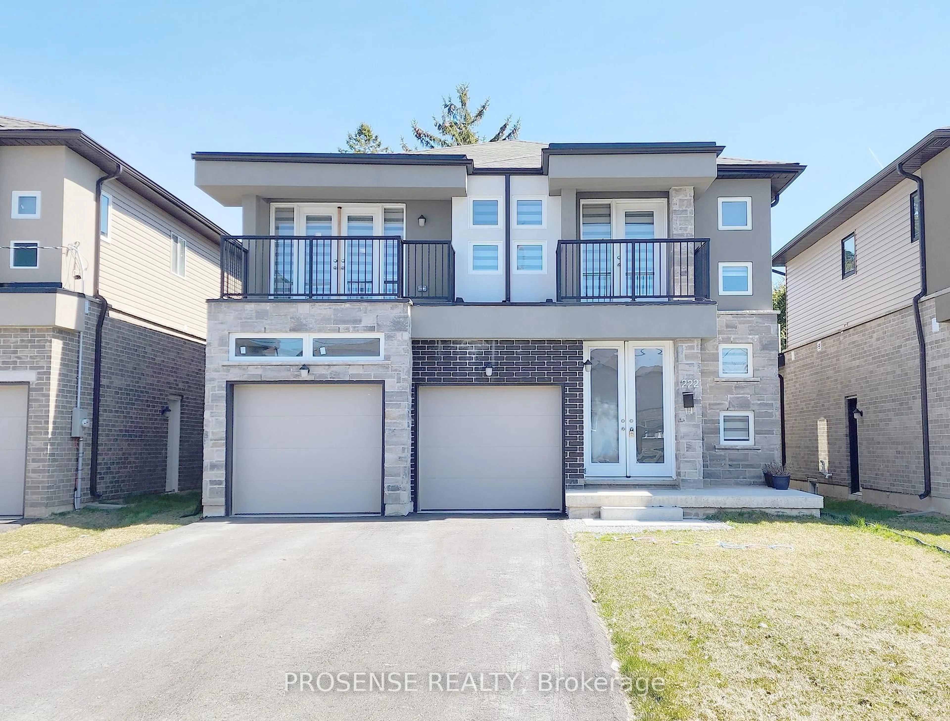 Home with brick exterior material, street for 209 PILKINGTON St, Thorold Ontario L2V 1C2