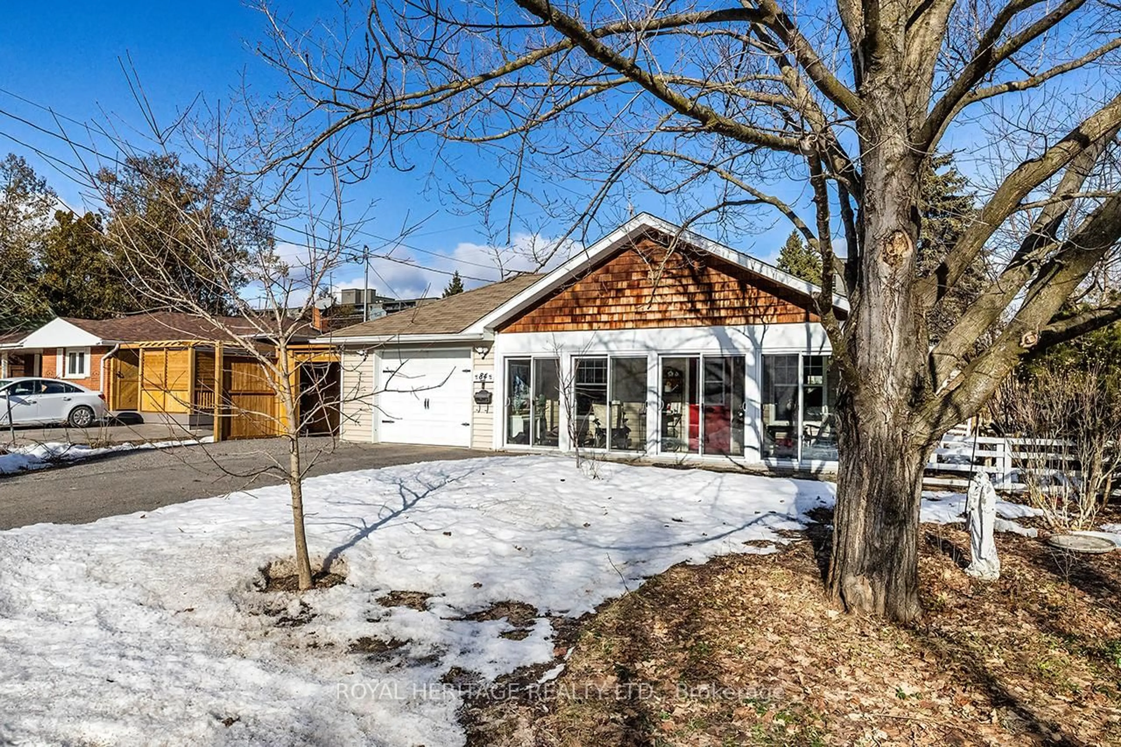 Unknown for 84 Nevin Ave, Peterborough Ontario K9J 6E8