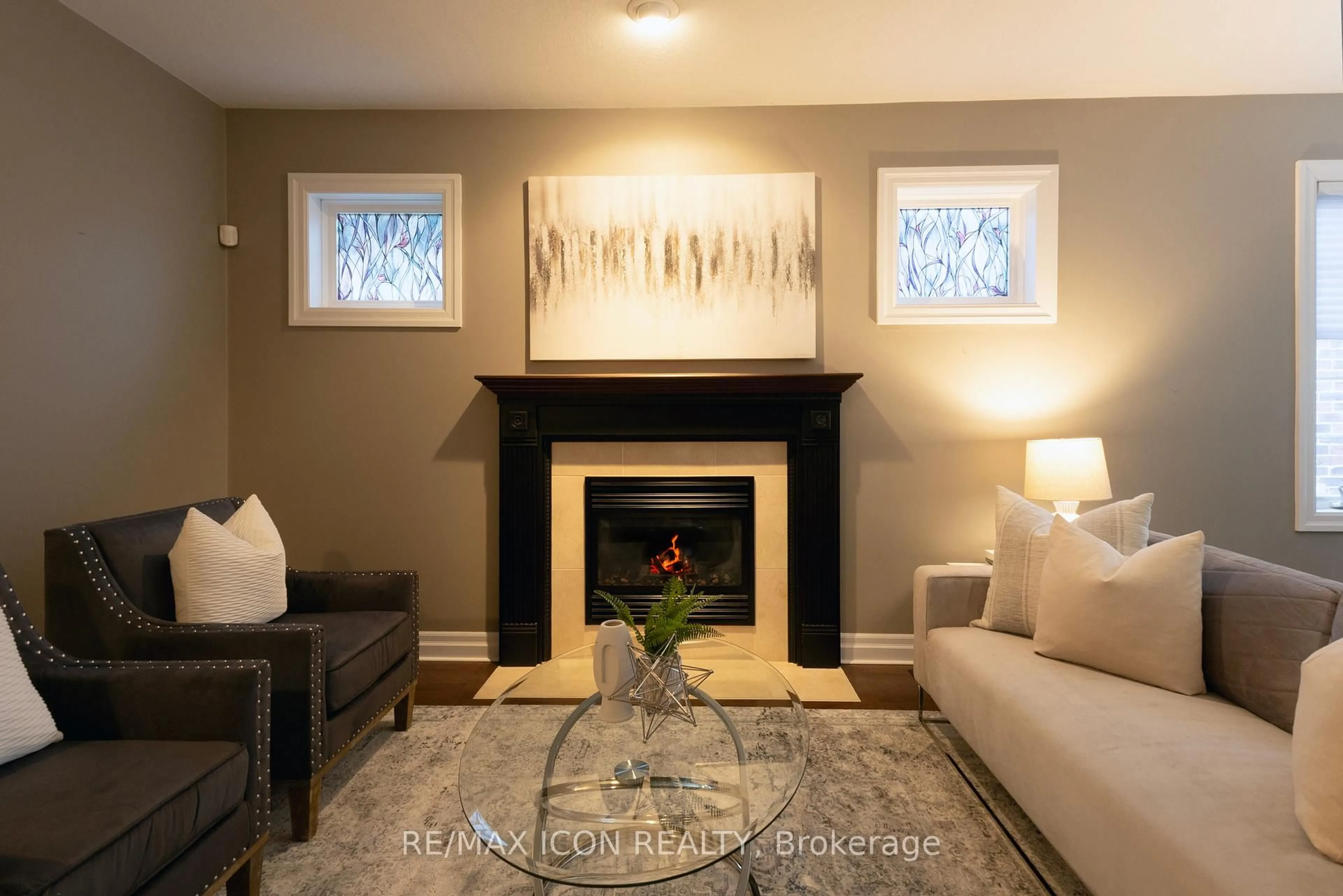 Living room with furniture, unknown for 6756 St Andrews Circ, Plympton-Wyoming Ontario N0N 1E0