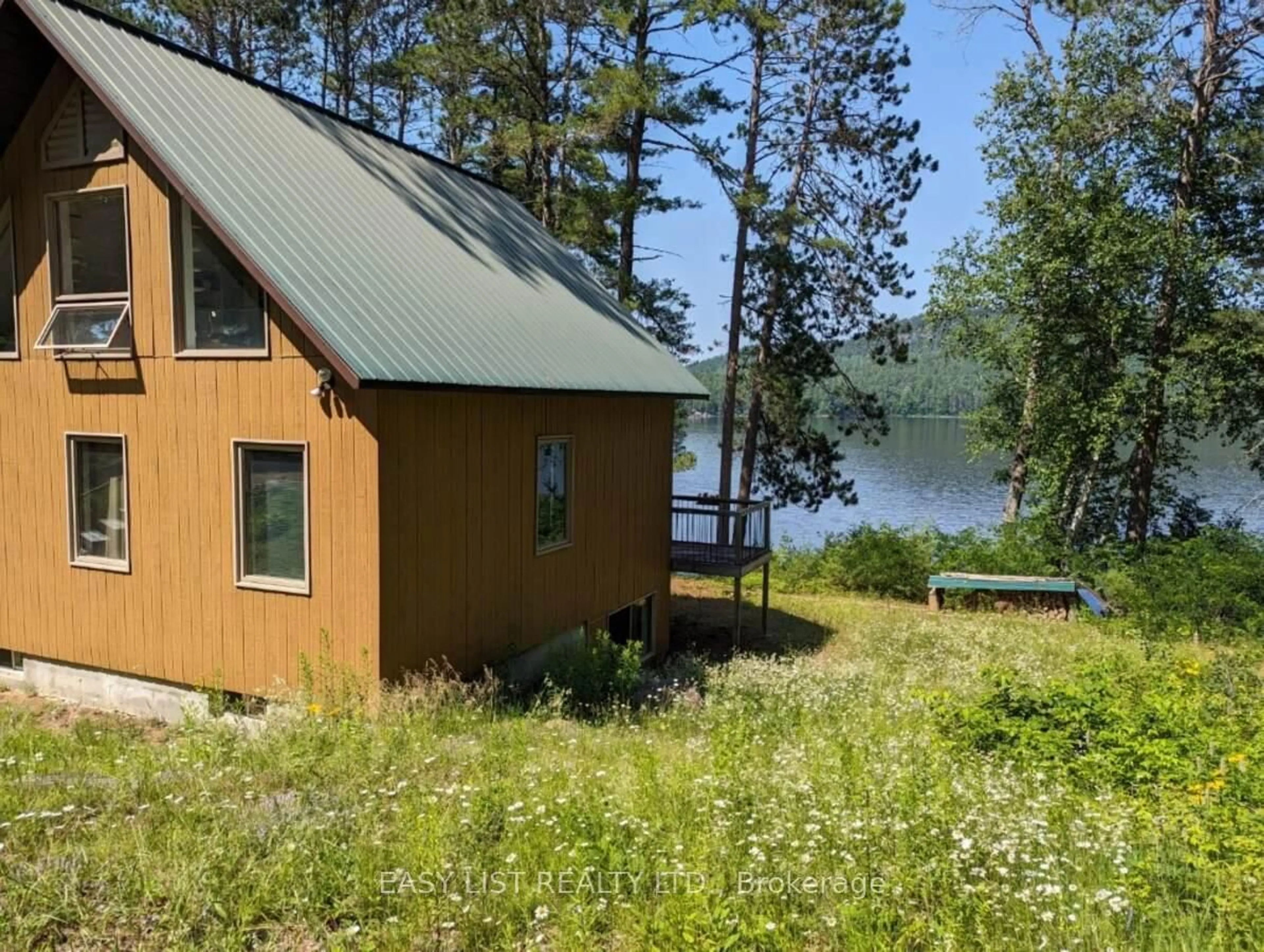 Shed for 35692 Hwy 17, Deep River Ontario K0J 1P0