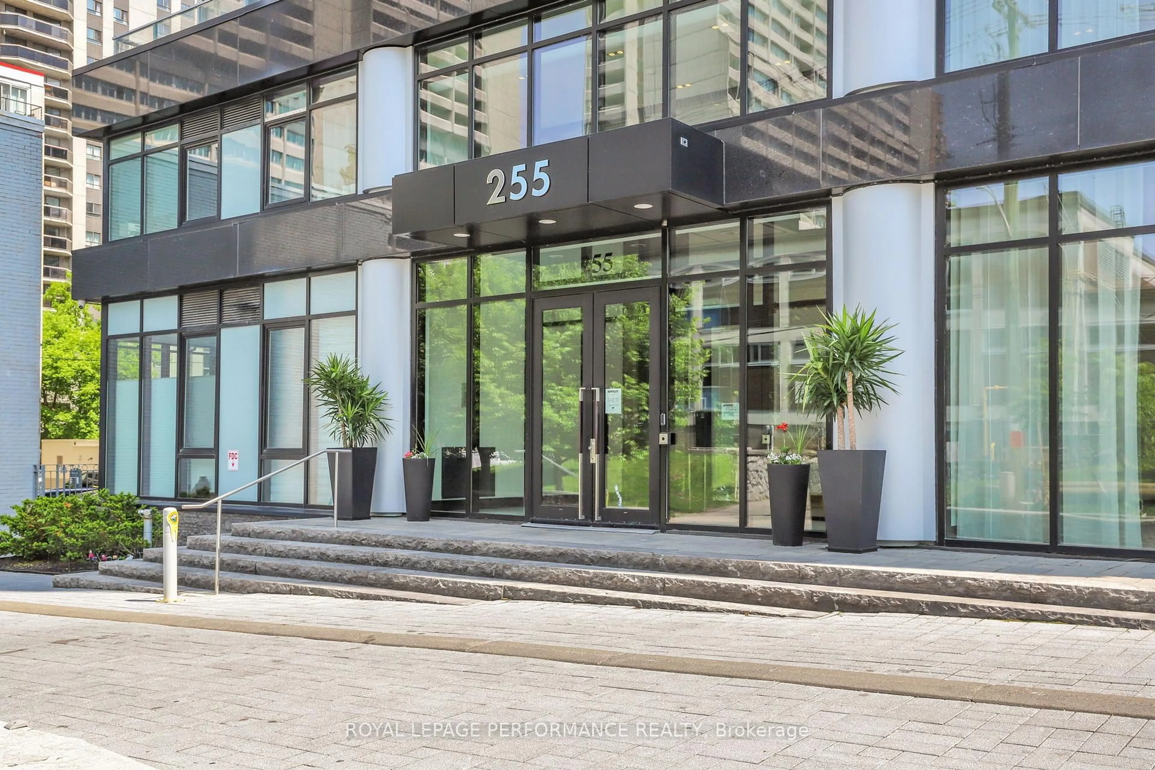 Indoor foyer for 255 BAY St #207, Ottawa Ontario K1R 0C5