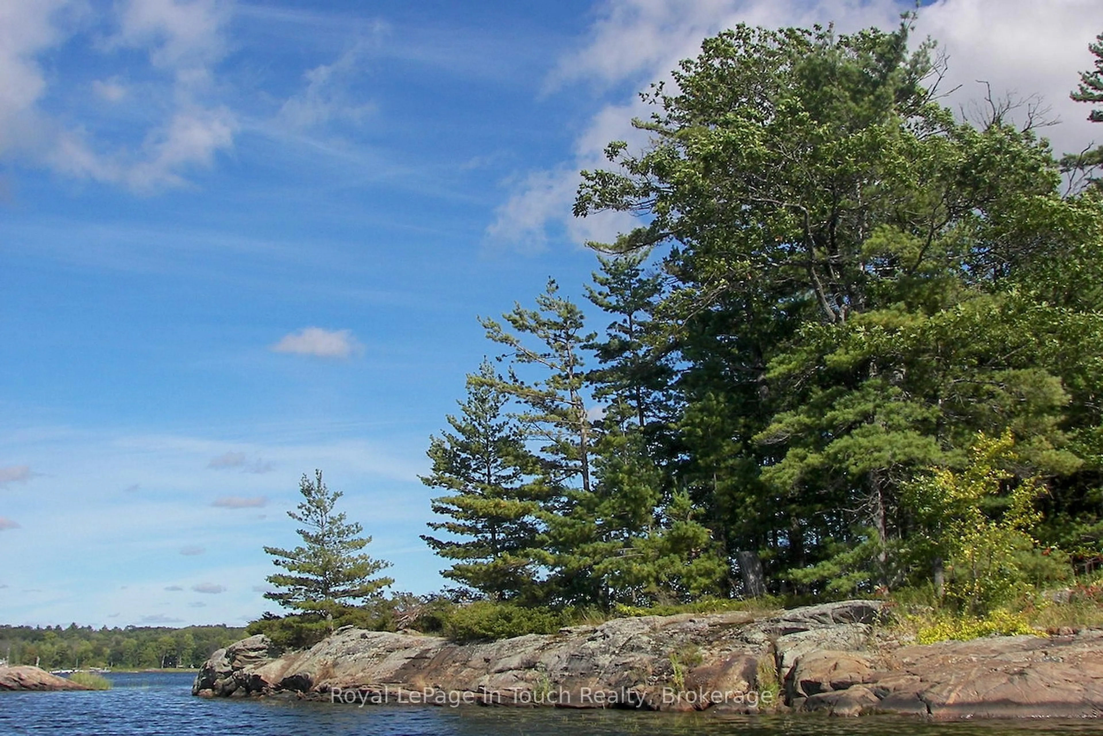 Unknown for 2 Island 880, Georgian Bay Ontario L0K 1S0