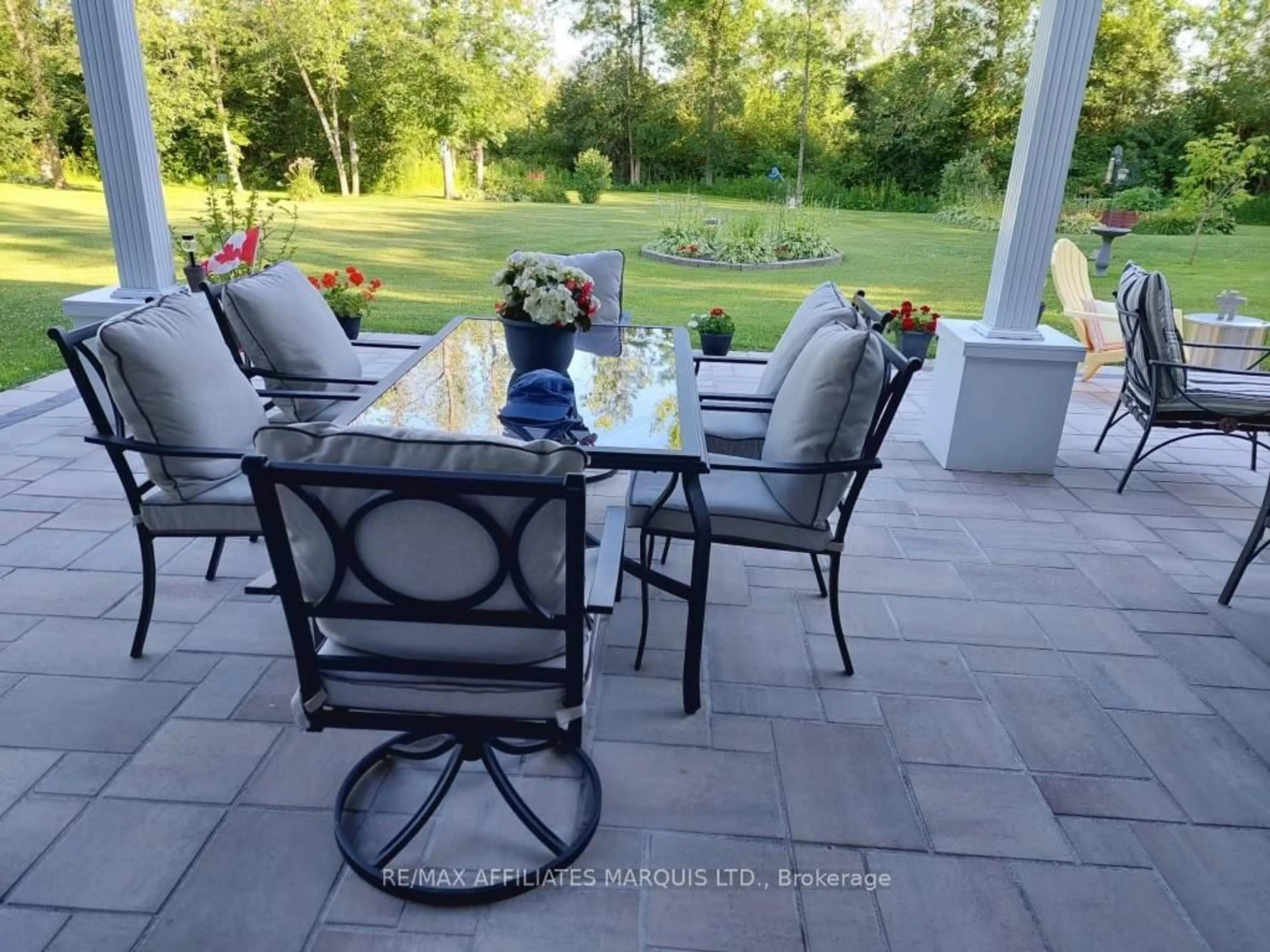 Patio, water/lake/river/ocean view for 16610 County Rd 36 Rd, South Stormont Ontario K0C 1P0