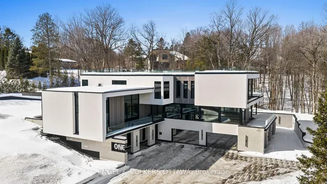 1 Delong Dr, Ottawa 2