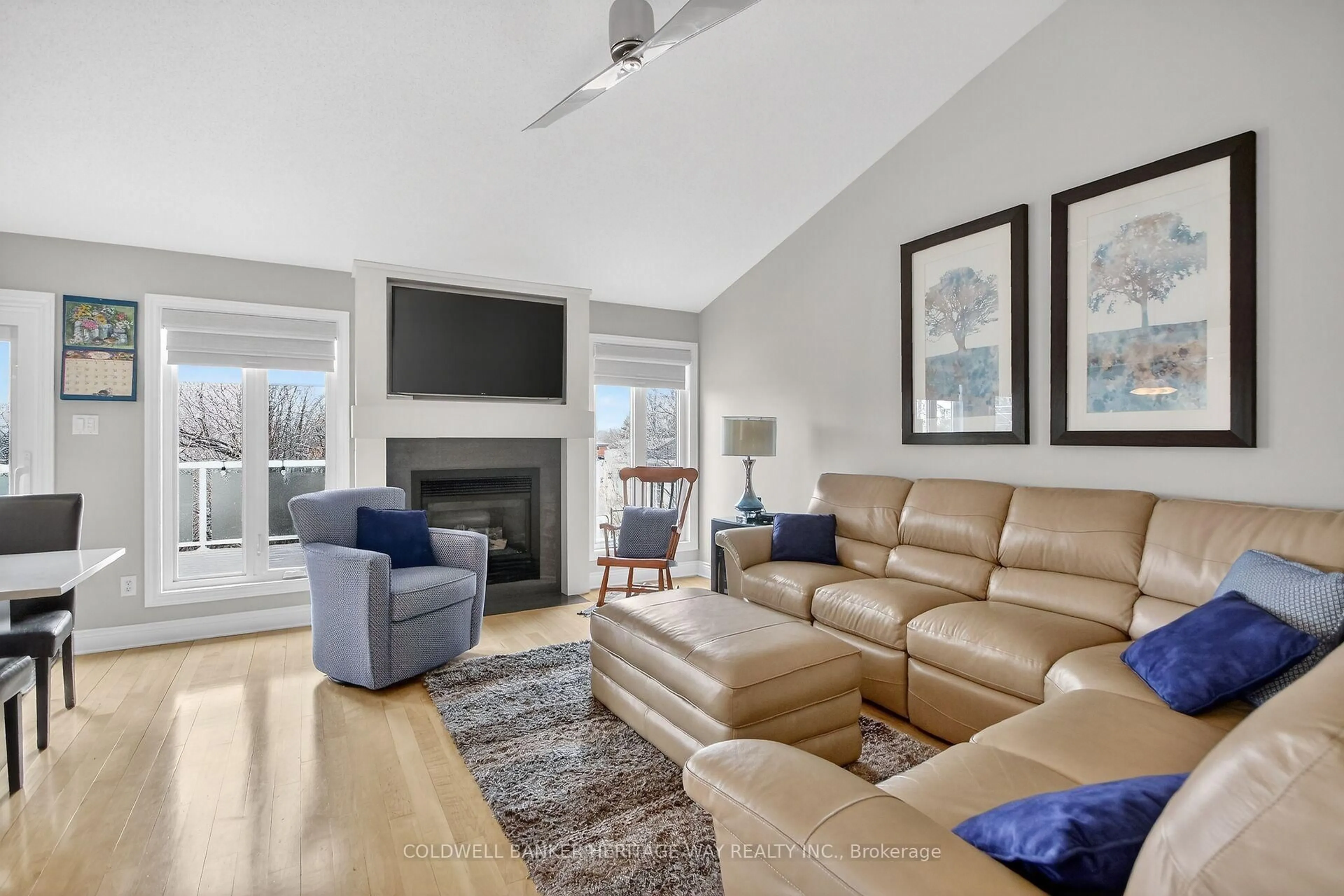 Living room with furniture, unknown for 54 Harold St, Almonte Ontario K0A 1A0