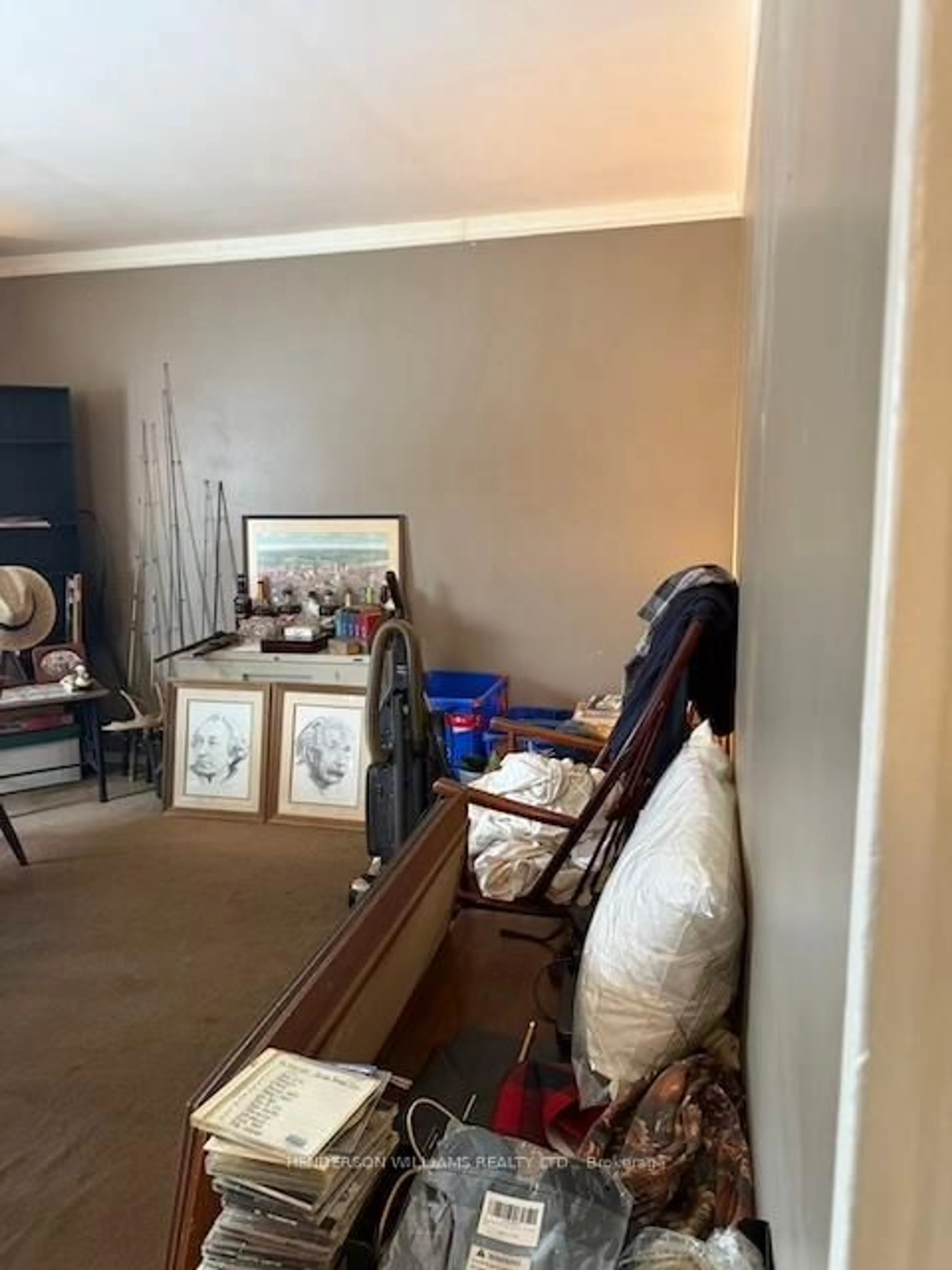 A pic of a room for 122 Golfdale Rd, Belleville Ontario K8N 4B1