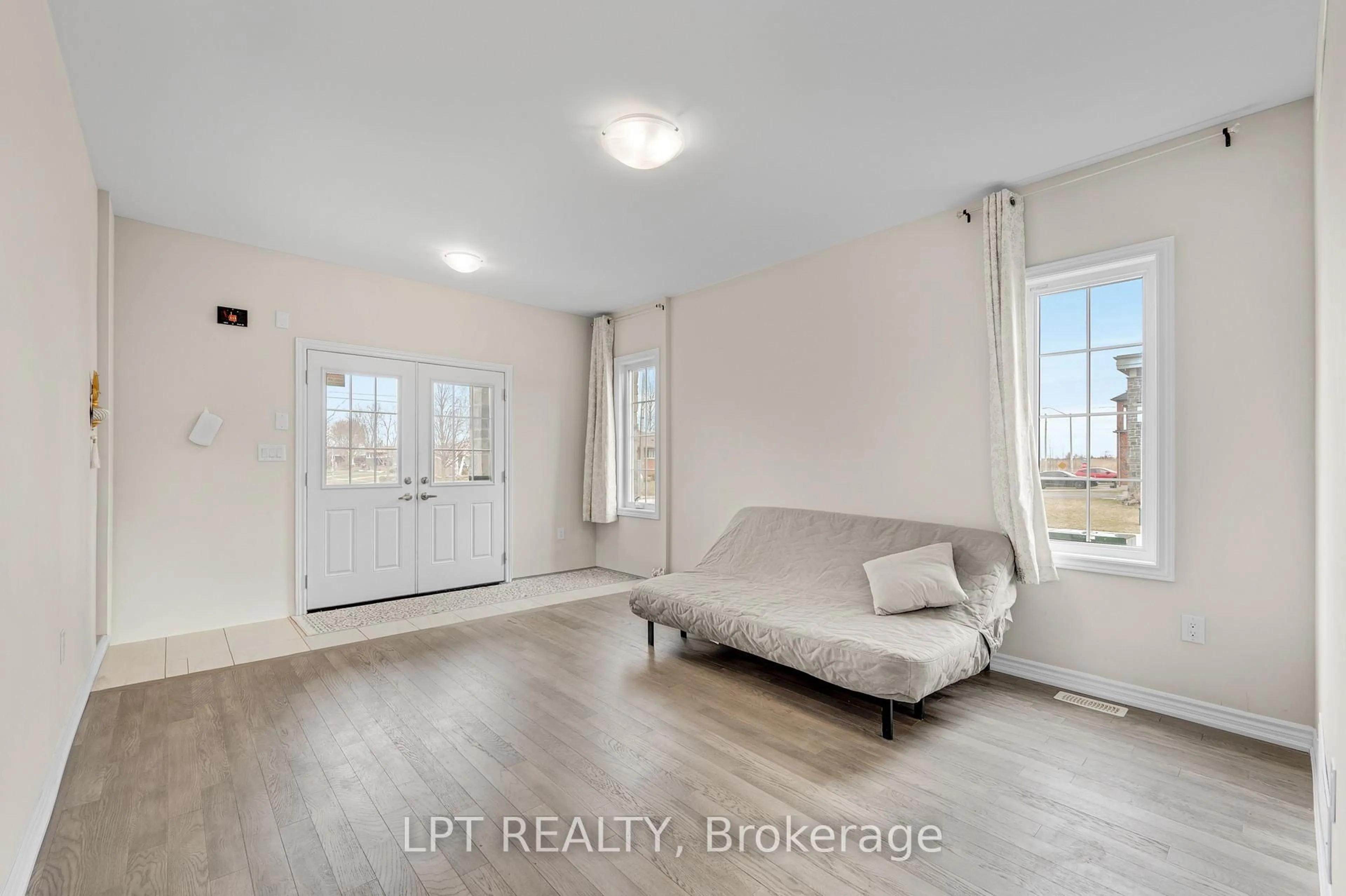 A pic of a room for 162 MCCABE Ave, Welland Ontario L3B 0H6