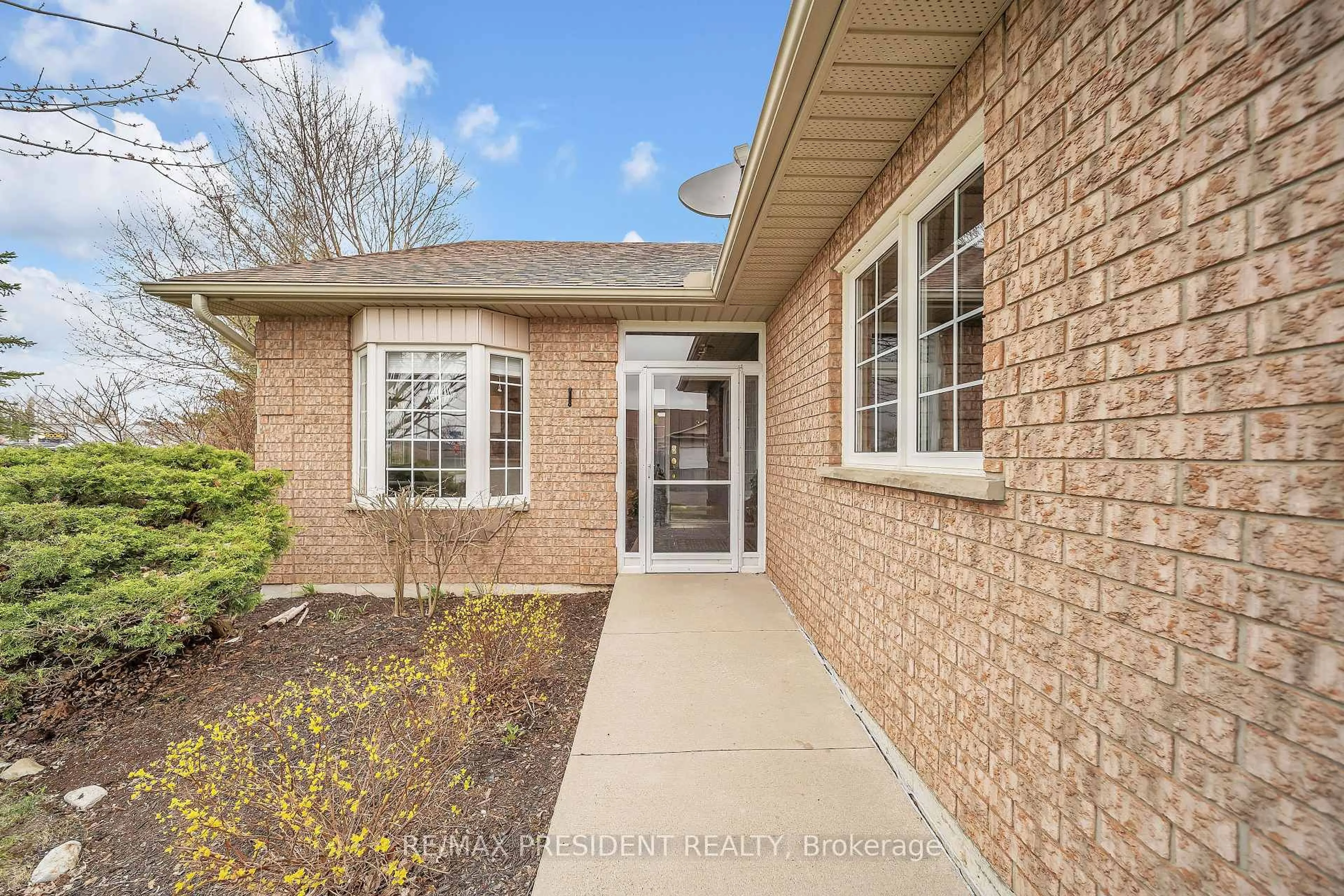 Home with brick exterior material, street for 789 Brock St, North Perth Ontario N4W 3T4