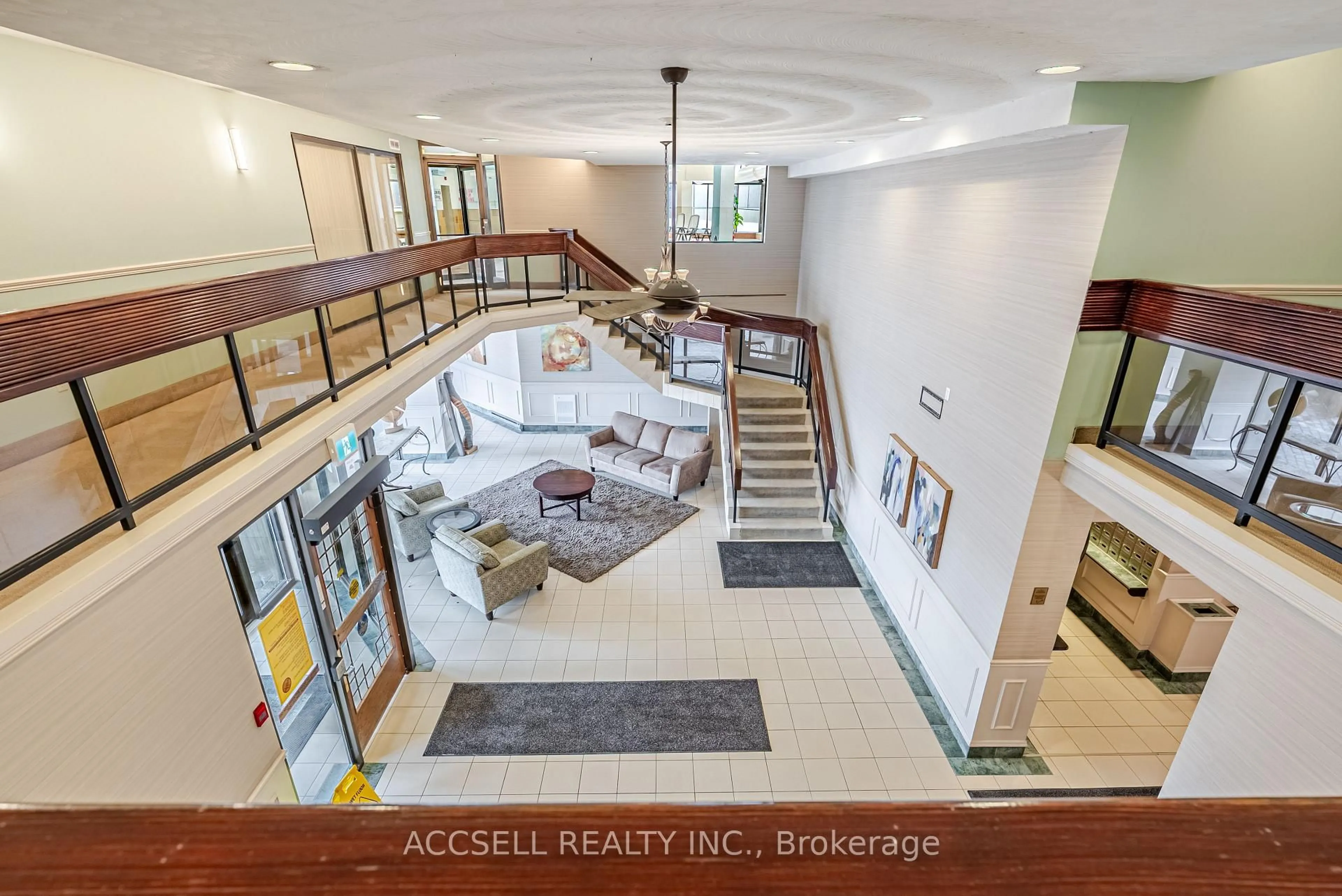 Lobby for 363 Colborne St #1505, London East Ontario N6B 3N3