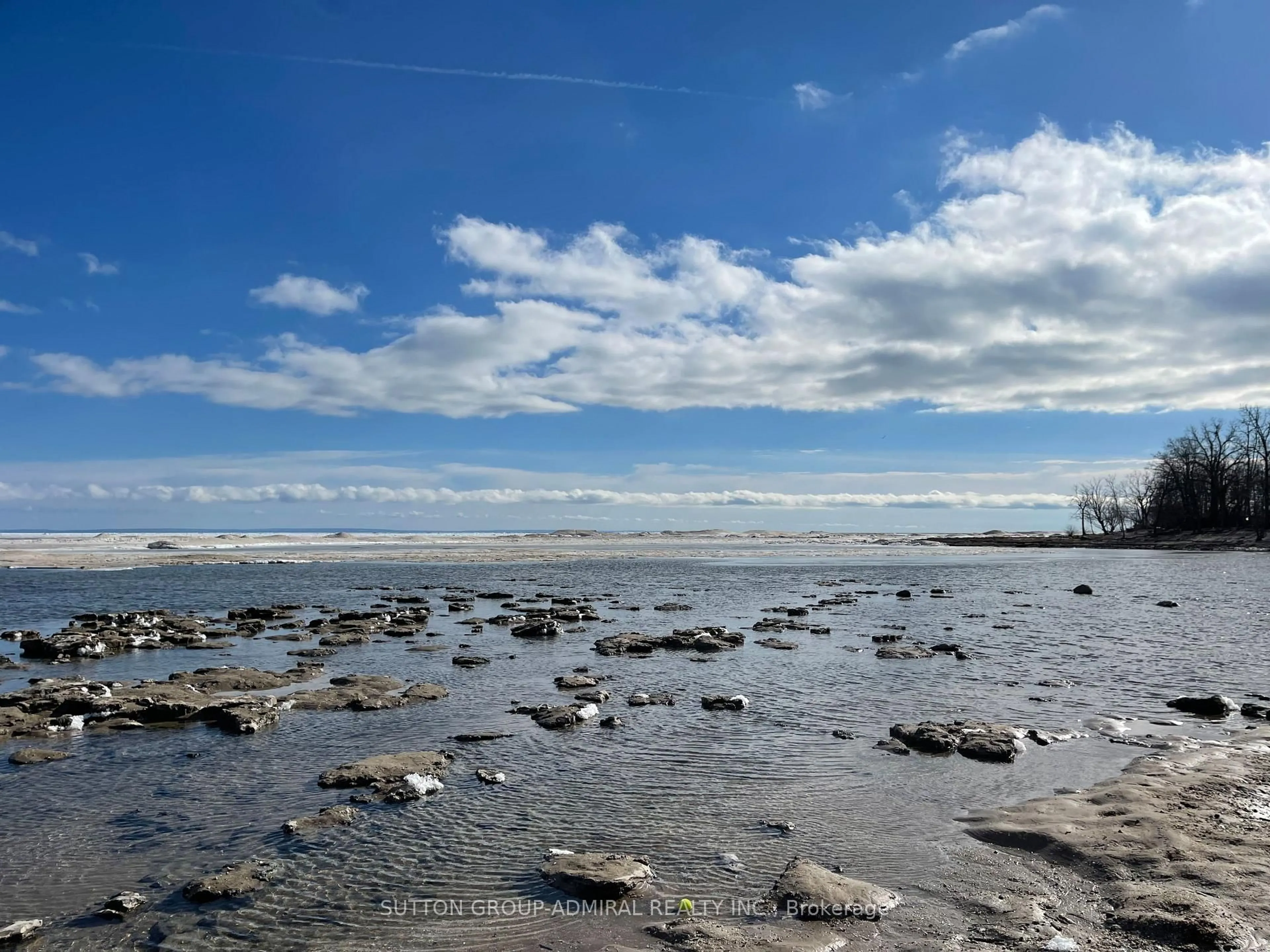 A pic of a room for 10578 Woodland Dr, Wainfleet Ontario L3K 5V4