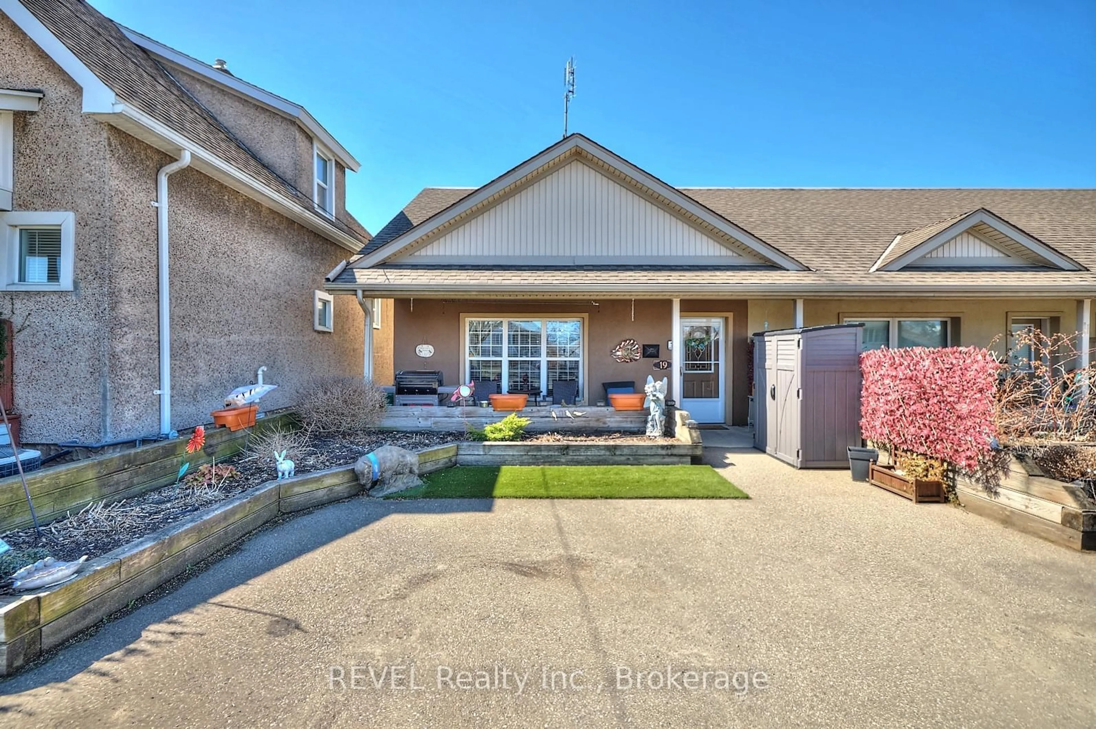 Unknown for 19 Knoll St, Port Colborne Ontario L3K 5A4