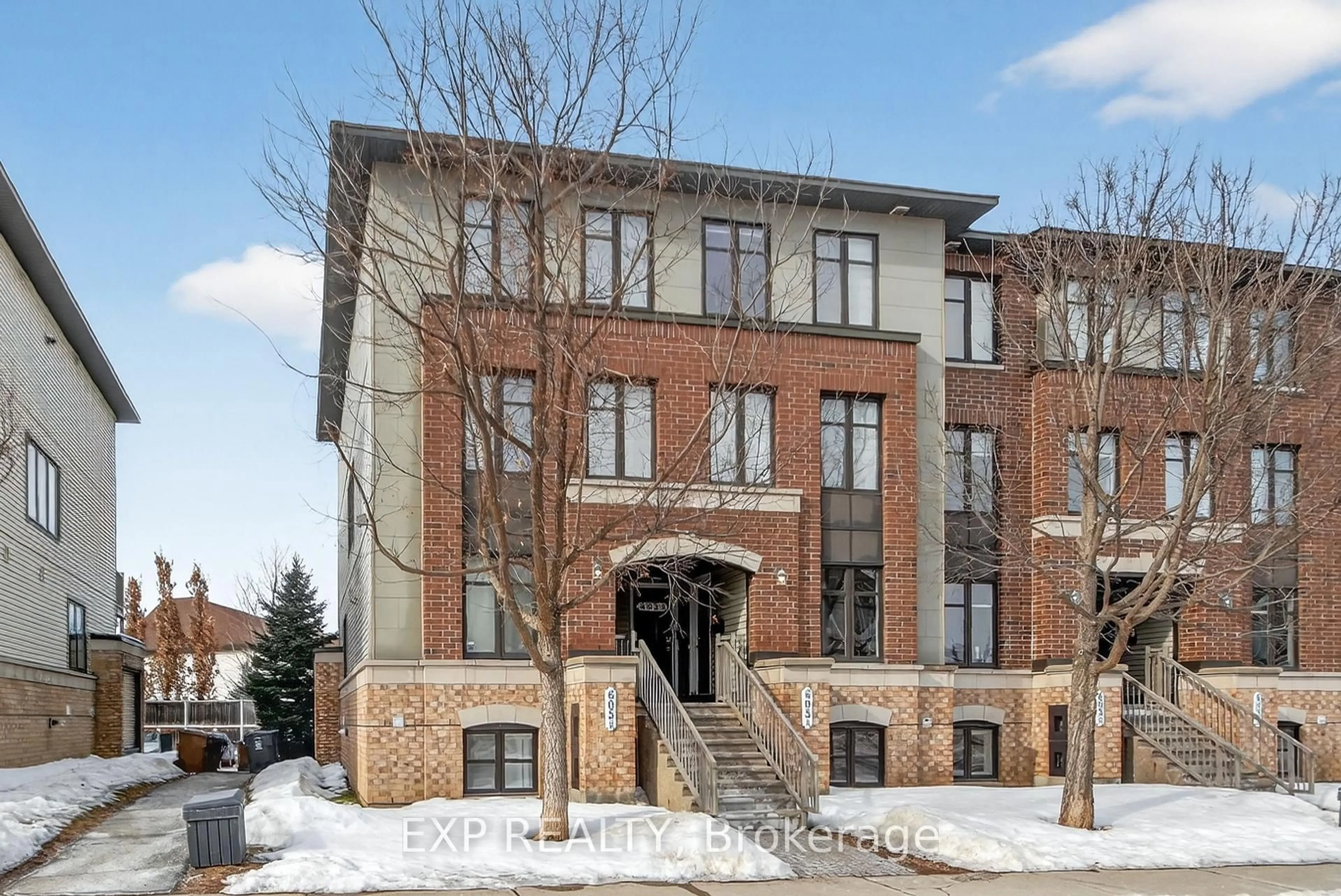 Home with brick exterior material, building for 605 B Chapman Mills Dr #32, Ottawa Ontario K2J 5T1