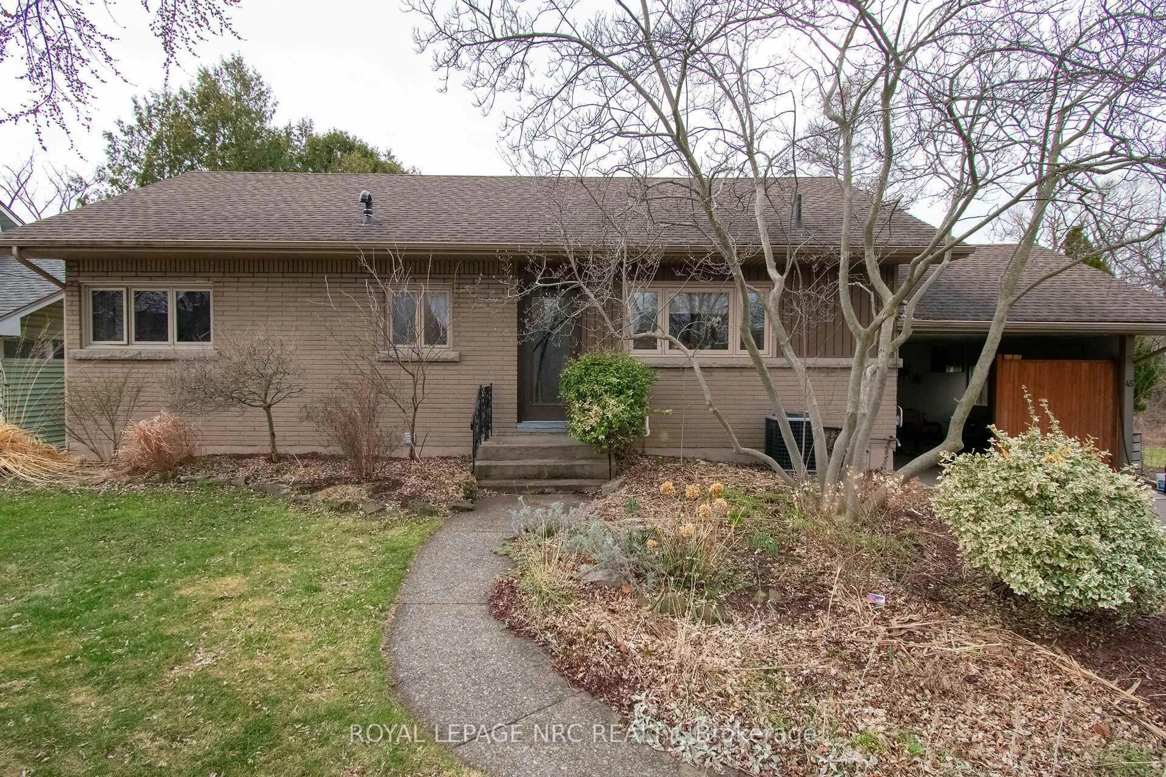 Unknown for 45 Nickerson Ave, St. Catharines Ontario L2N 3M5