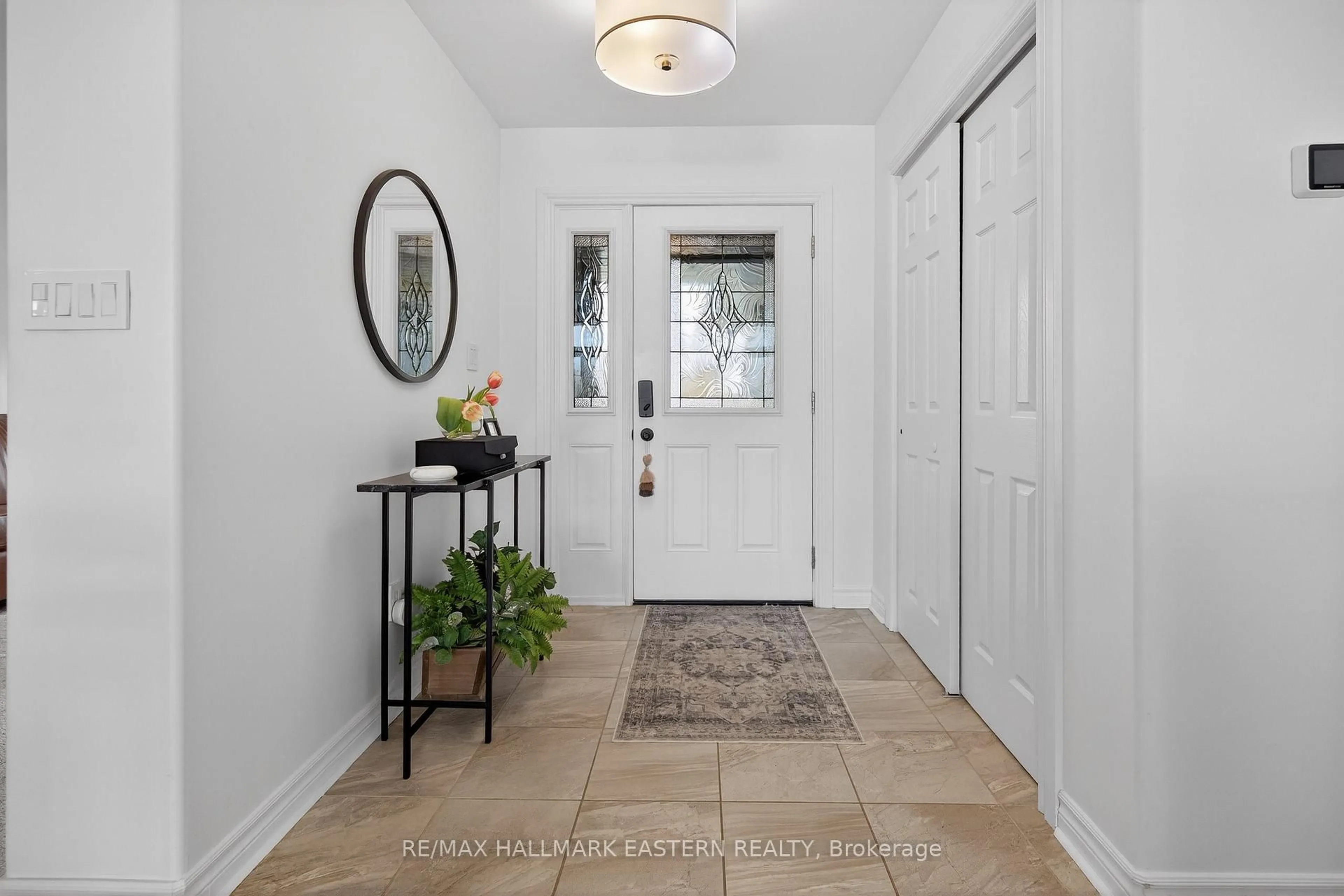 Indoor entryway for 120 Victoria Dr, Kawartha Lakes Ontario K0M 1G0