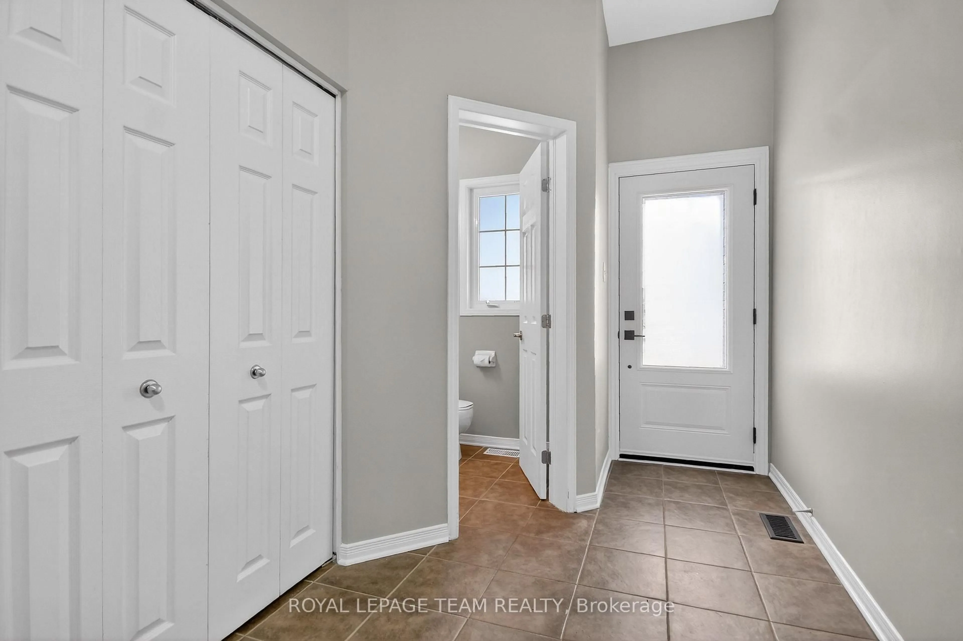 Indoor entryway for 353 Brigitta St, Ottawa Ontario K2S 0H9