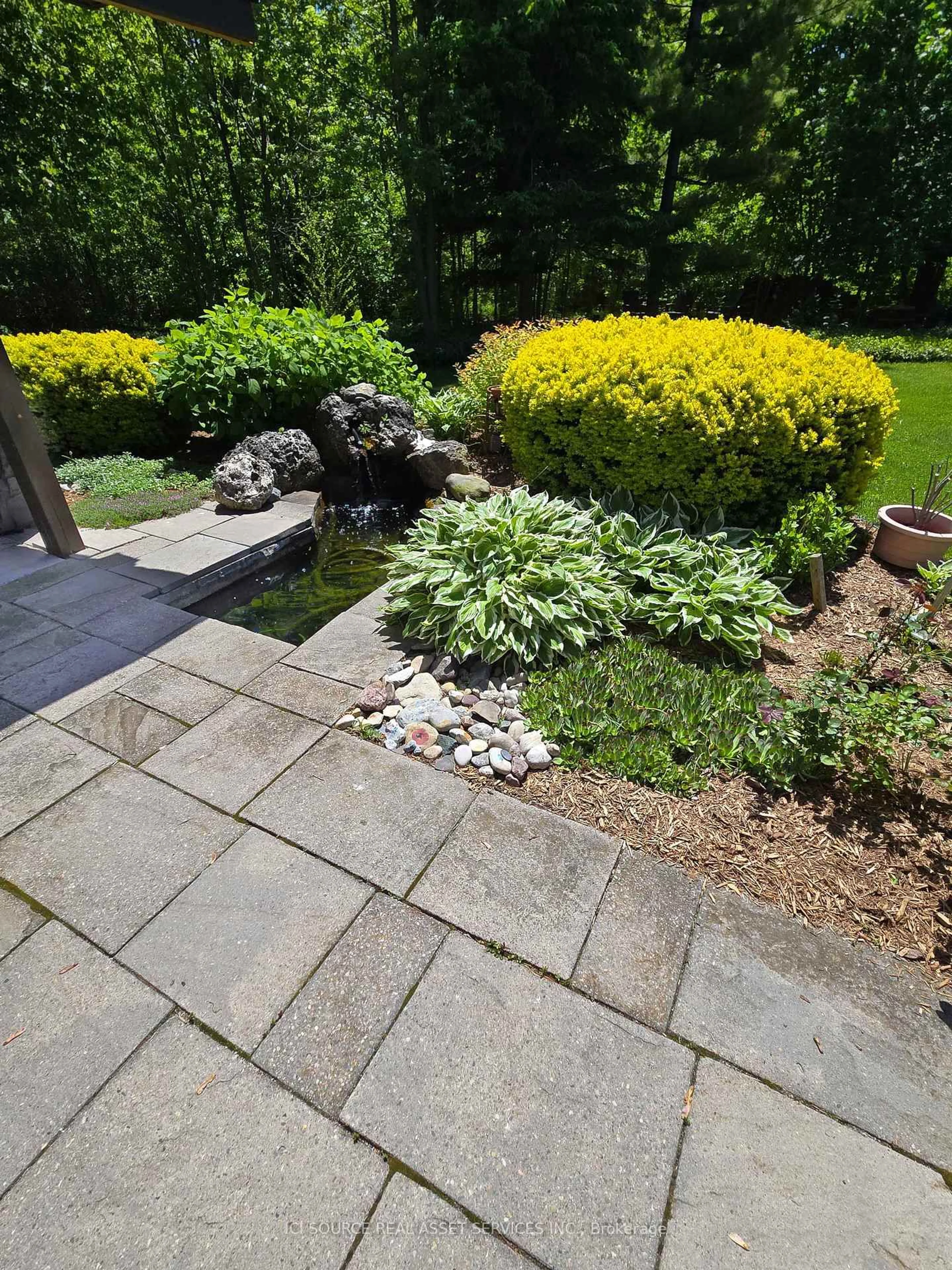 Patio, street for 4151 Bluepoint Dr, Plympton-Wyoming Ontario N0N 1J6