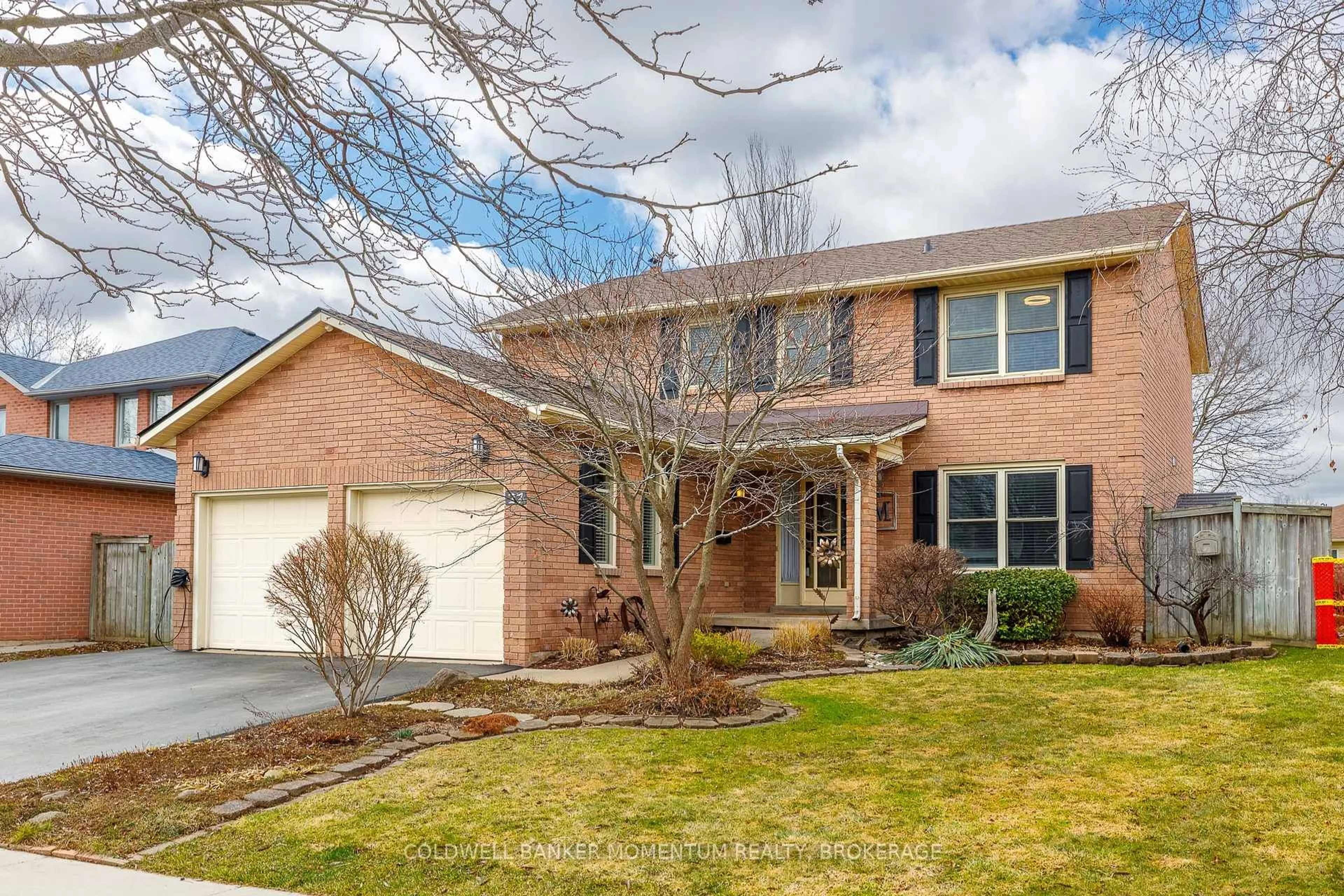 Home with brick exterior material, street for 27 Northwood Dr, Welland Ontario L3C 6R5