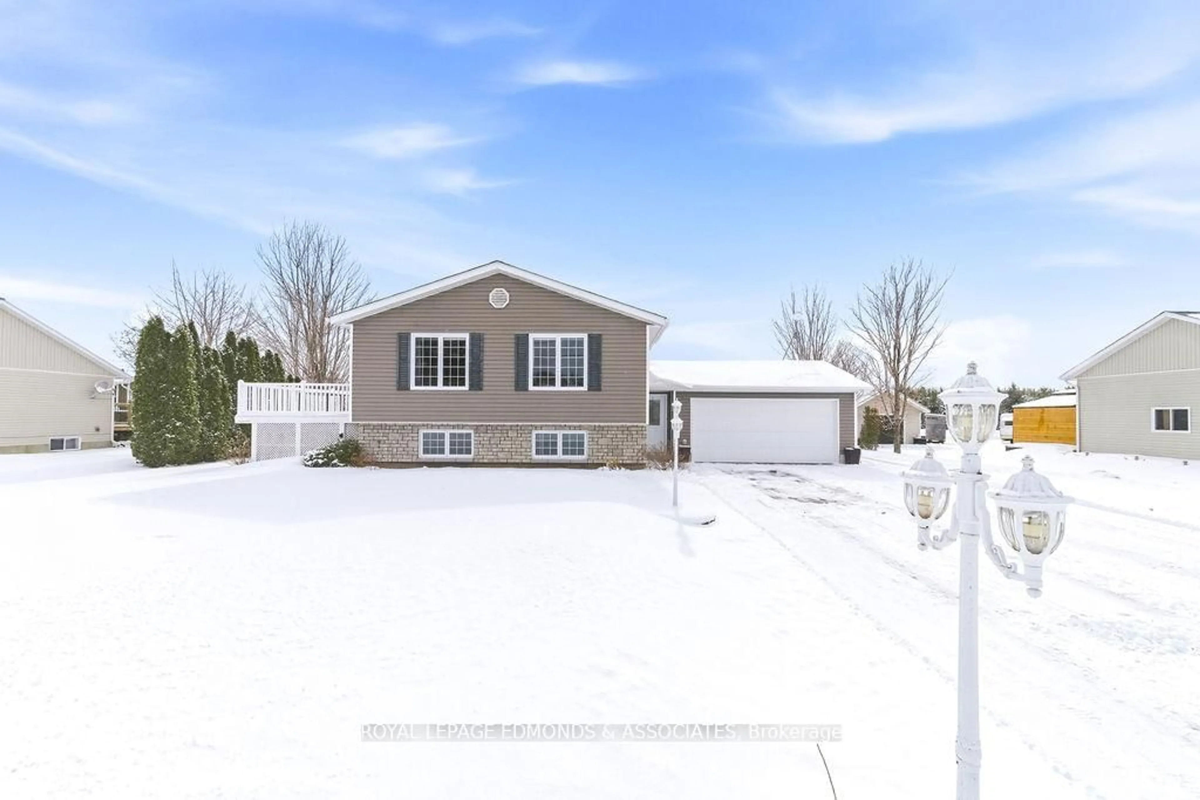 Home with vinyl exterior material, street for 63 Meadowview Dr, Beachburg Ontario K0J 1C0