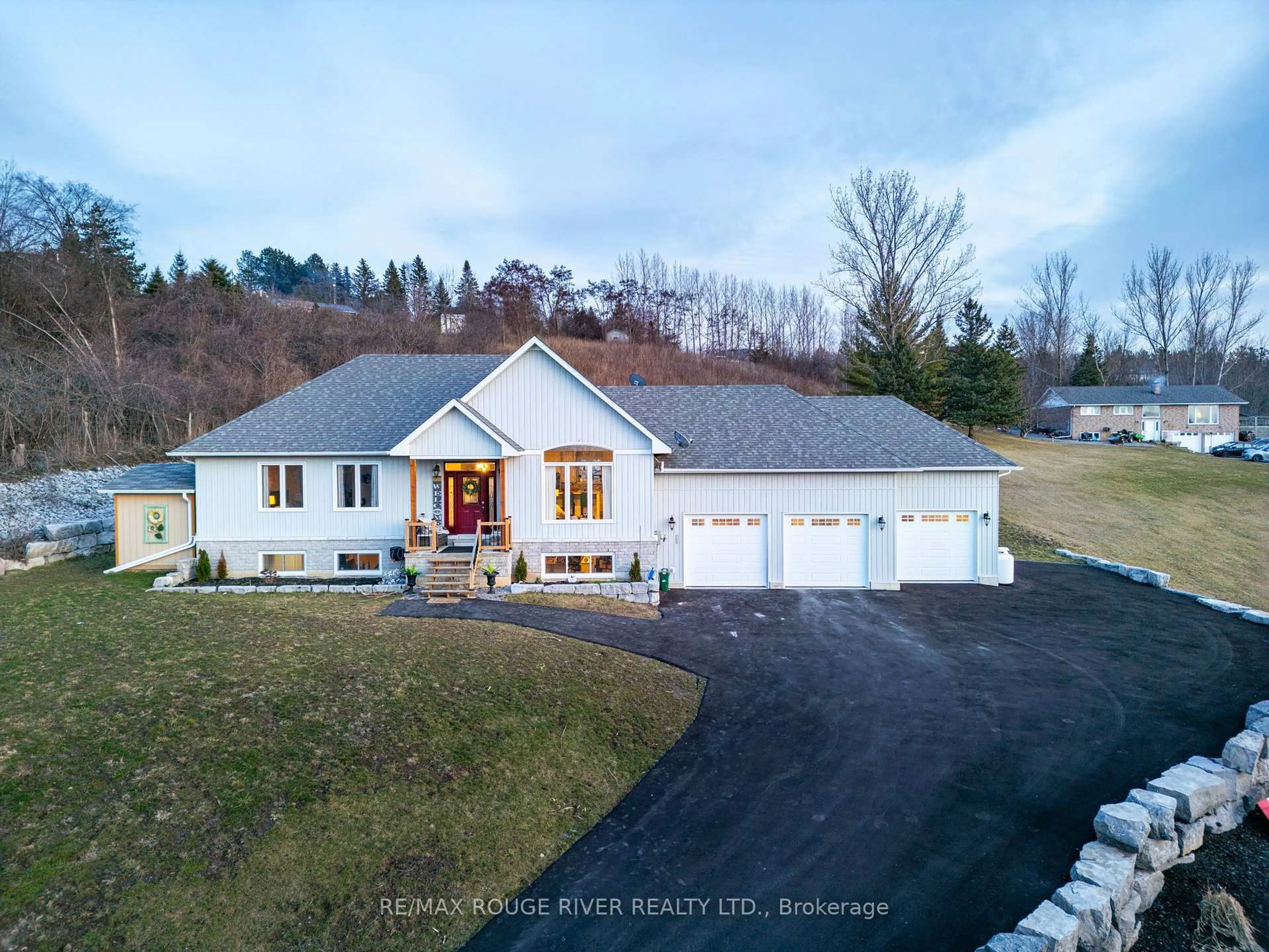 A pic from outside/outdoor area/front of a property/back of a property/a pic from drone, unknown for 59 Edgewater Dr, Alnwick/Haldimand Ontario K0K 2X0