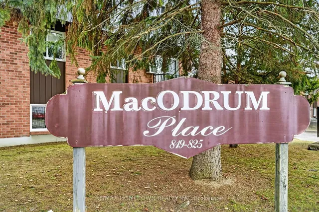 819 Macodrum Dr #15, Brockville 2