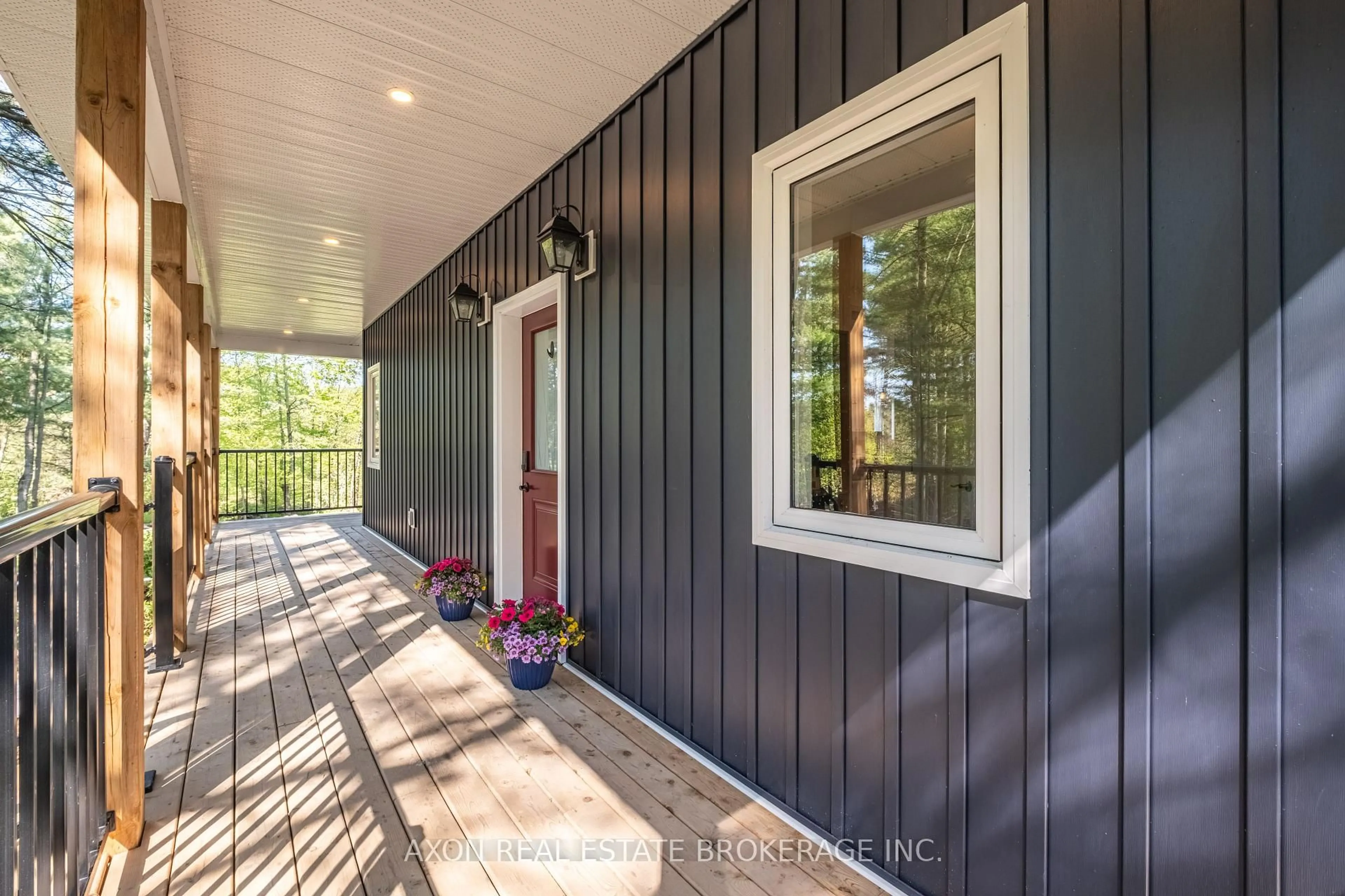 Indoor entryway for 1022 Briscoe Bay Lane, Battersea Ontario K0H 1H0