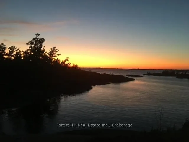 1 Cash Island D328 Island, Parry Sound Remote Area 5