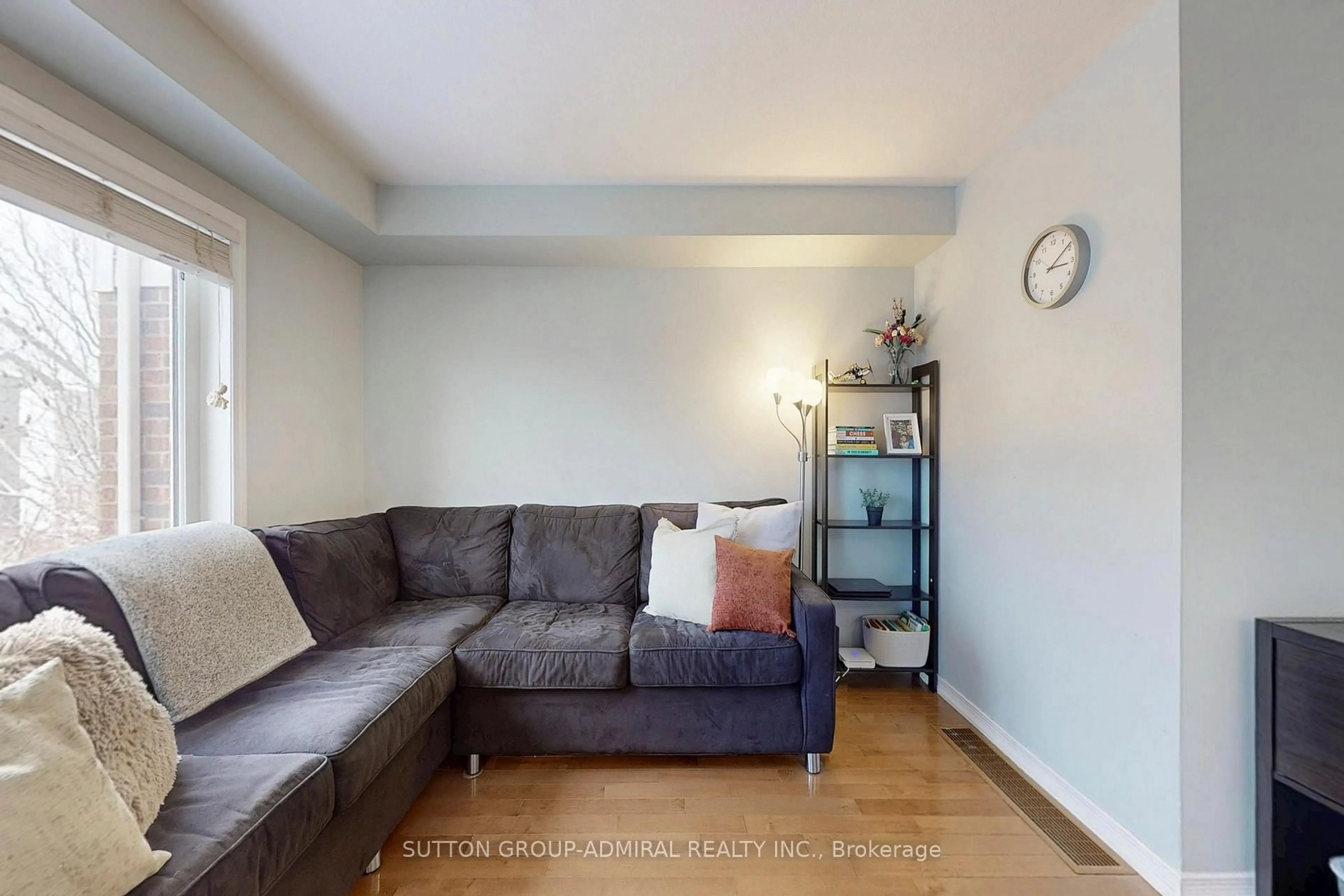 Living room with furniture, unknown for 109 Bloomington Dr, Cambridge Ontario N1P 1J6