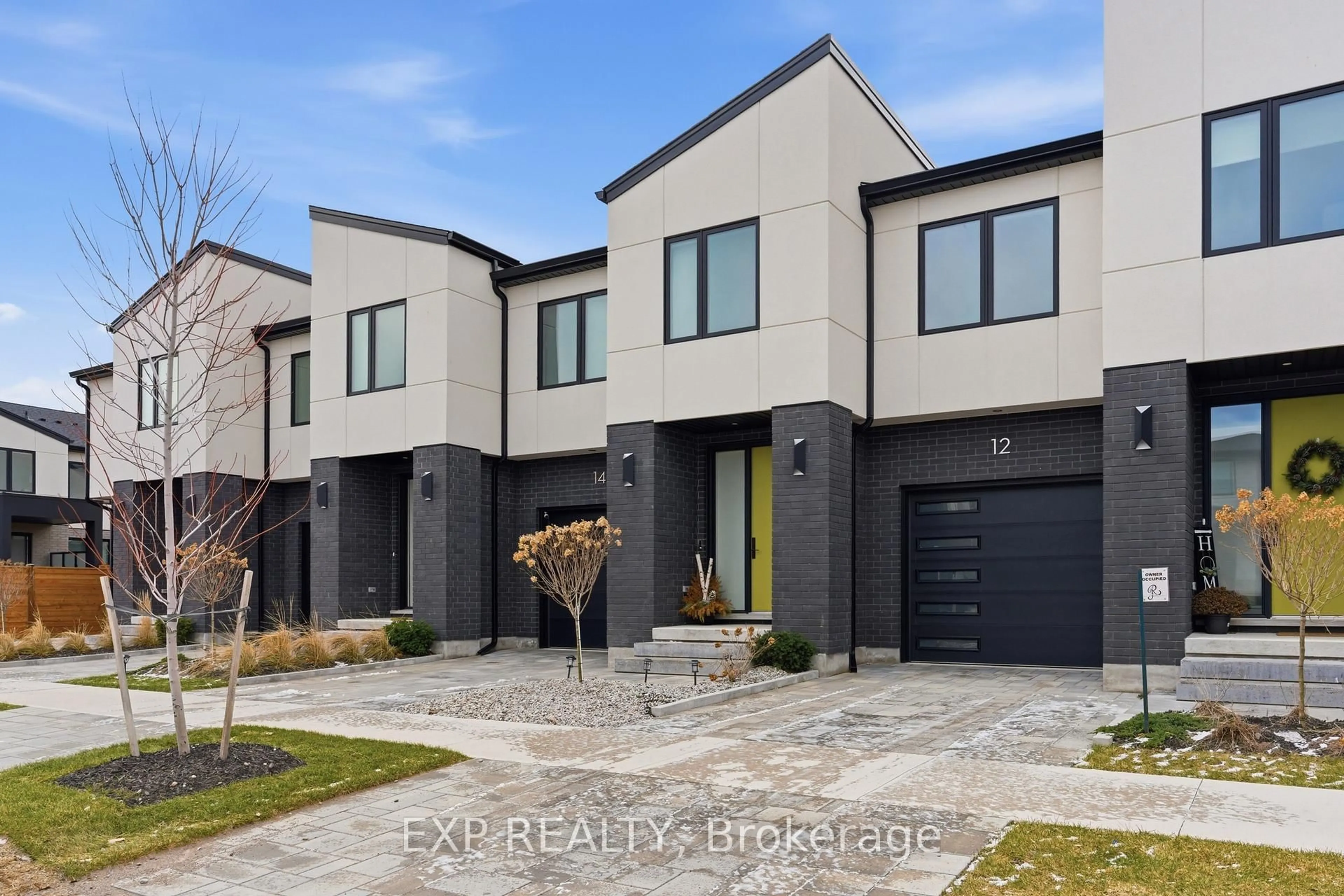 Home with brick exterior material, street for 14 Arsenault Cres, Pelham Ontario L0S 1E6