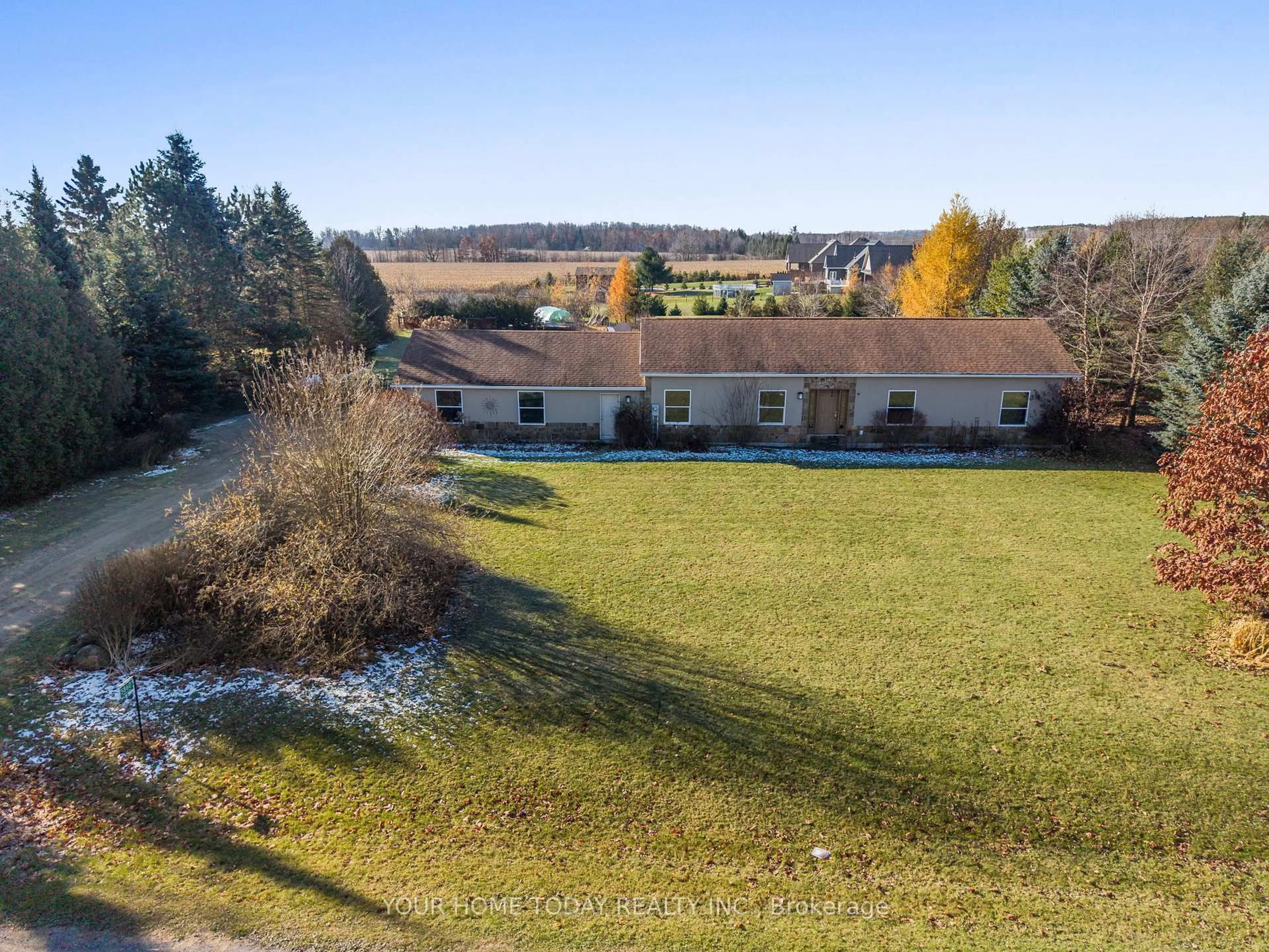 A pic from outside/outdoor area/front of a property/back of a property/a pic from drone, water/lake/river/ocean view for 5860 Fifth Line, Erin Ontario N0B 1Z0