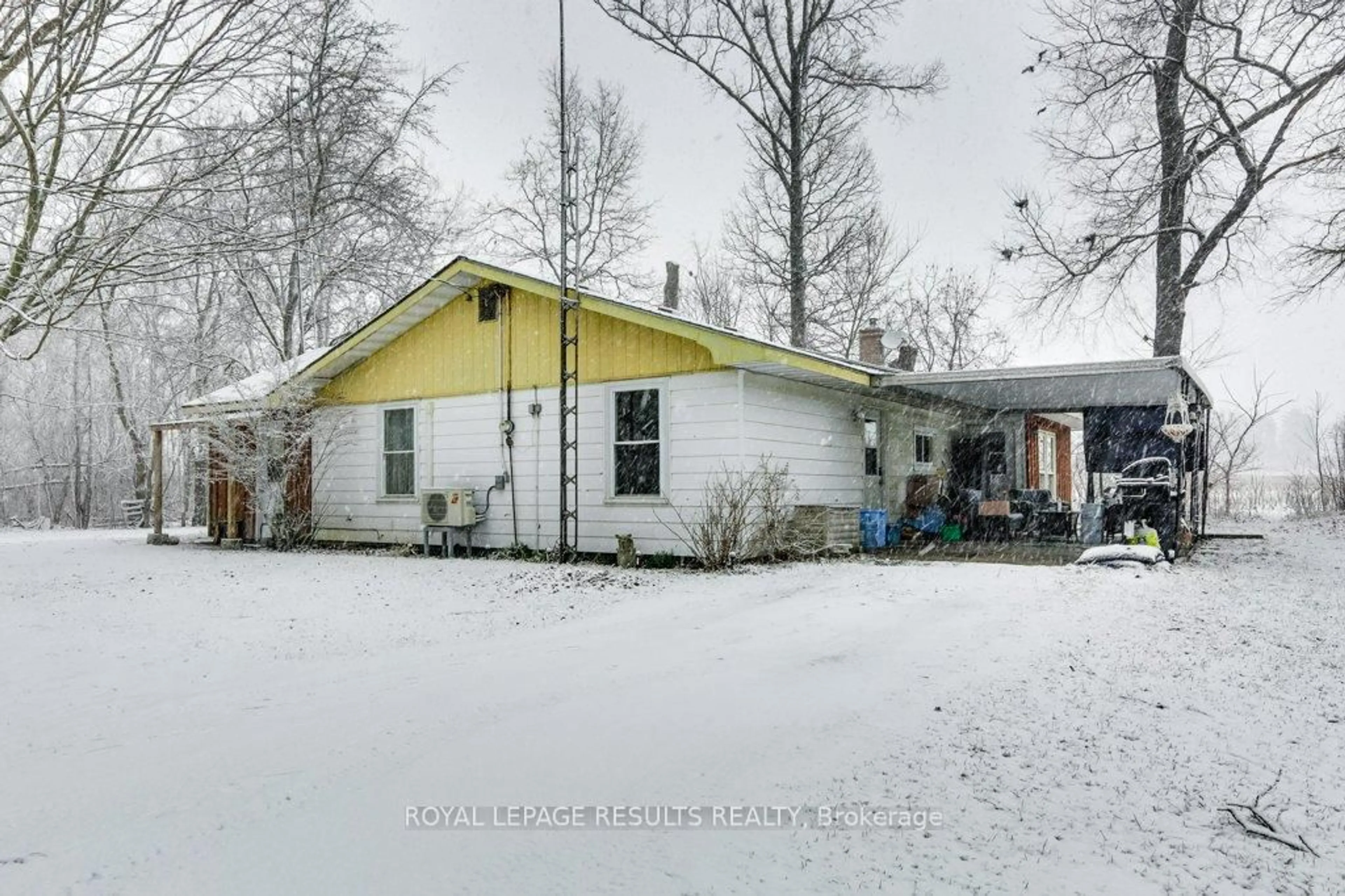 A pic from outside/outdoor area/front of a property/back of a property/a pic from drone, street for 54332 Eden Line, Bayham Ontario N5H 2R3