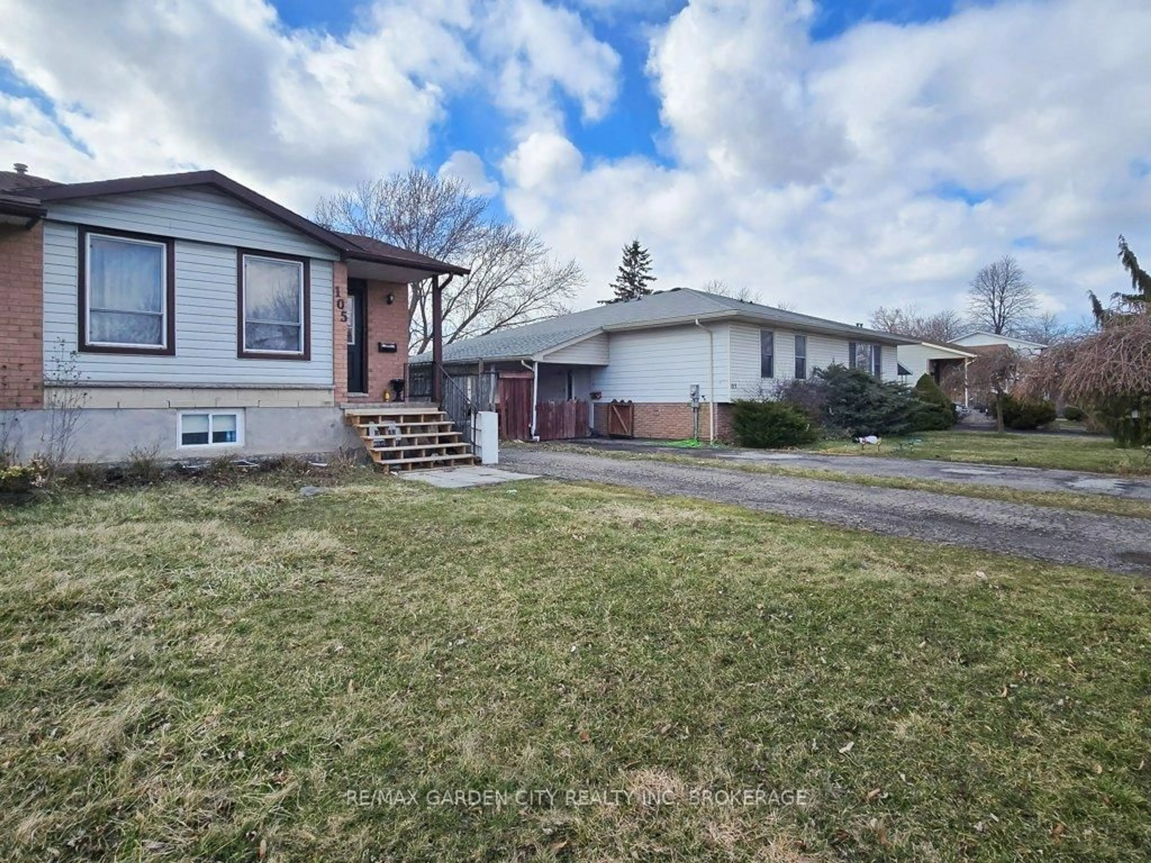 Unknown for 105 Tupper Dr, Thorold Ontario L2V 4C9