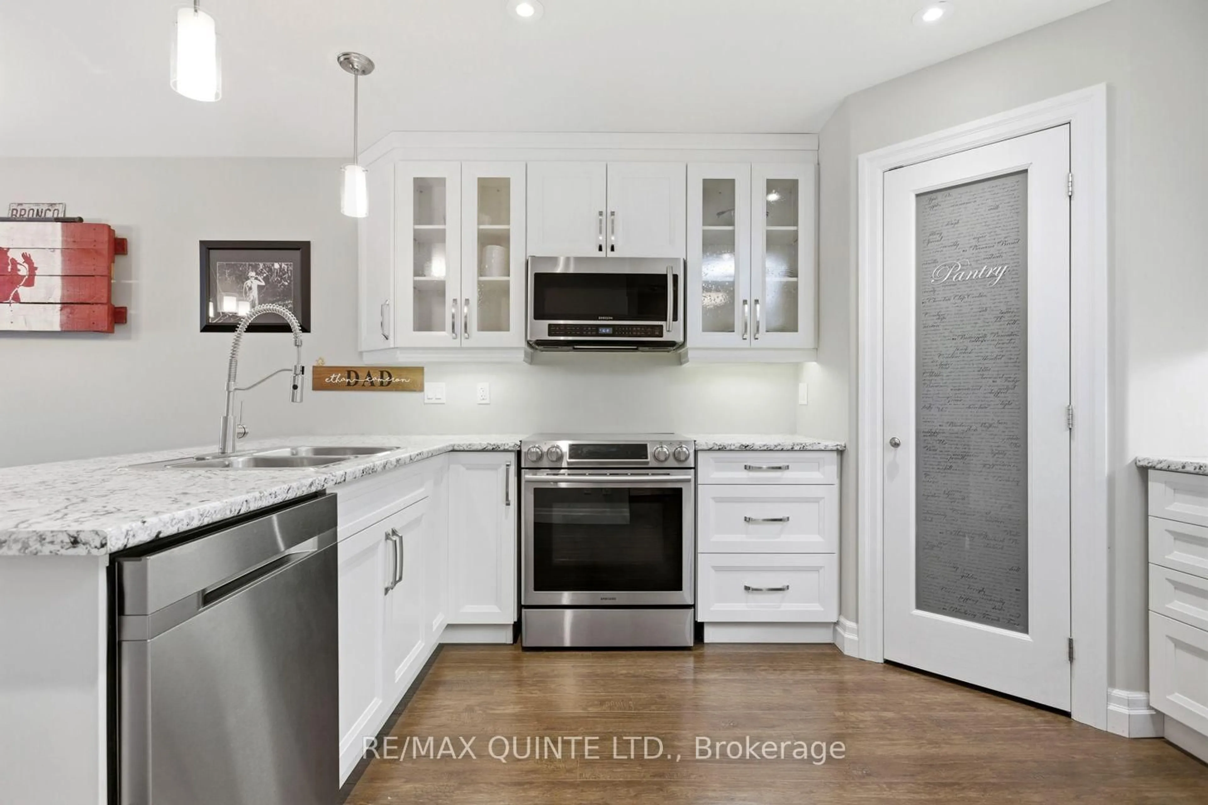 Open concept kitchen, ceramic/tile floor for 71 Aspen Dr, Quinte West Ontario K8V 0E2