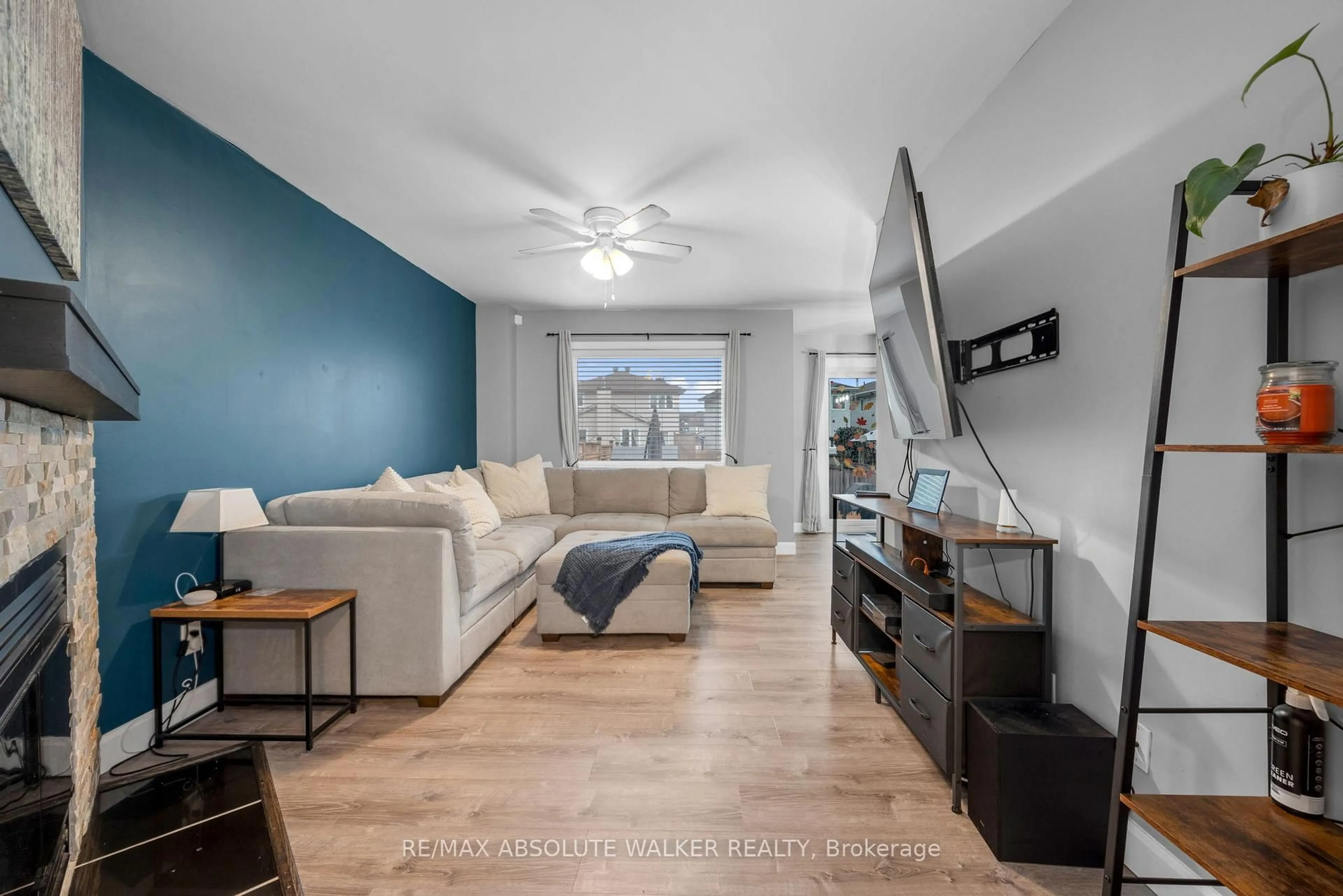 Living room with furniture, unknown for 108 Cedarock Dr, Ottawa Ontario K2M 2H5